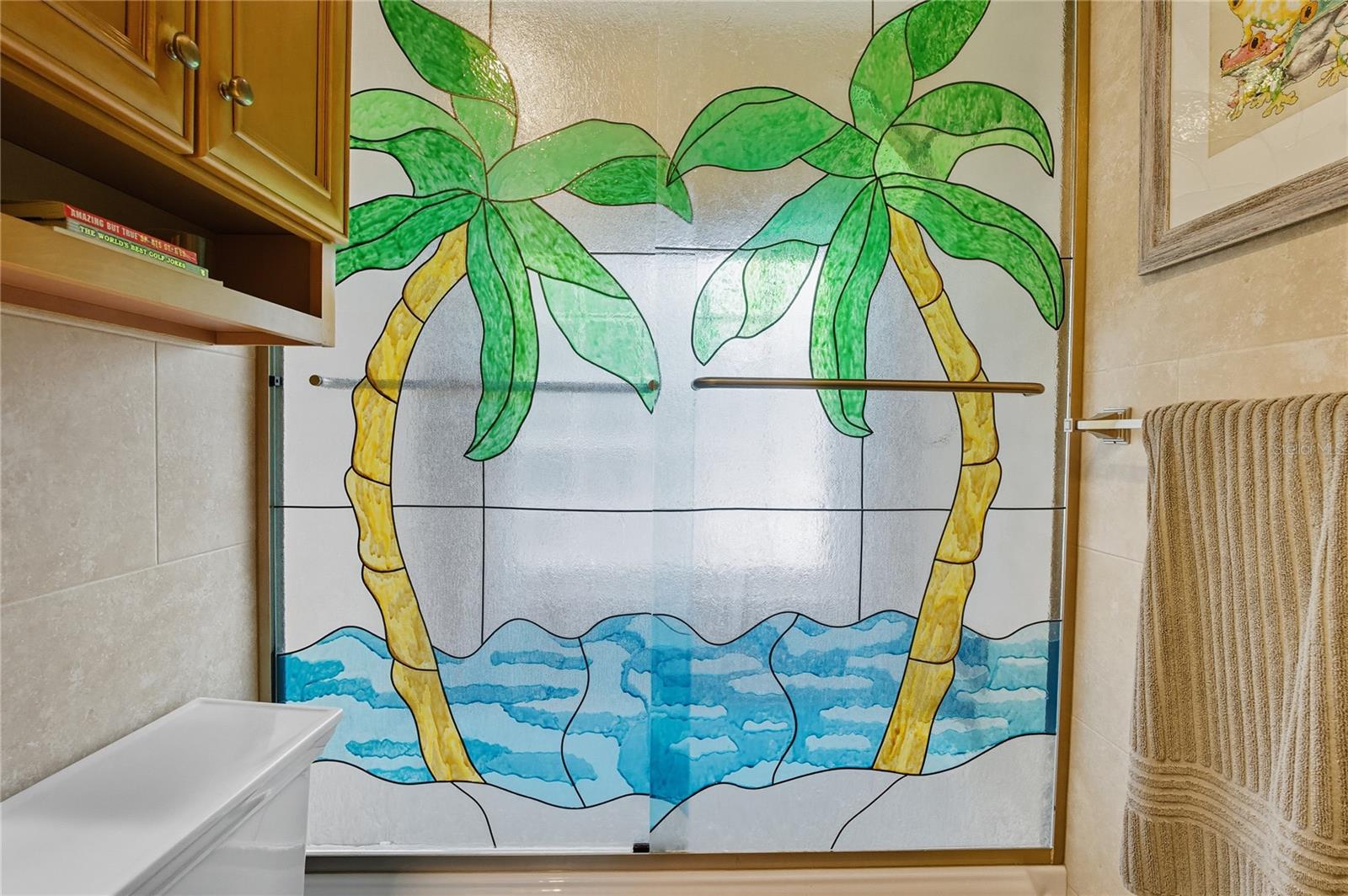 GUEST BATH ~ SUCH COOL ARTWORK THROUGHOUT THE HOME!