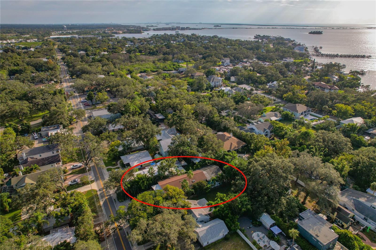 BLOCKS FROM HONEYMOON ISLAND!