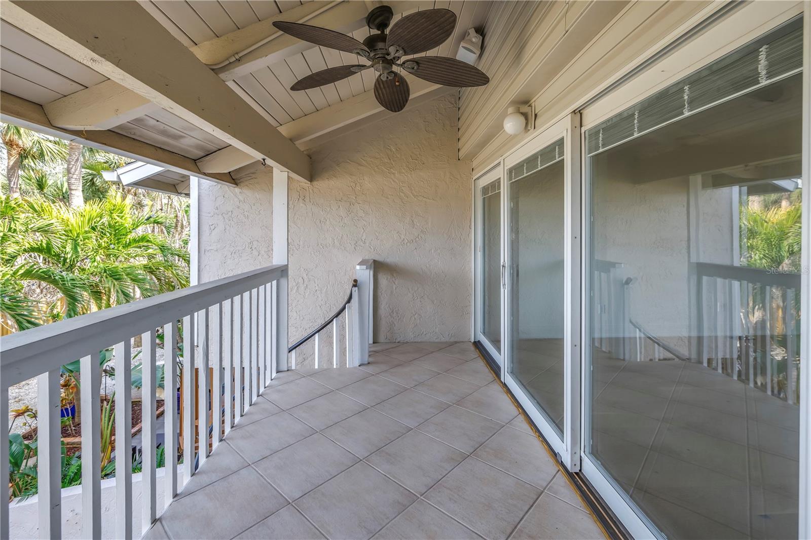 Tiled balcony off the living room