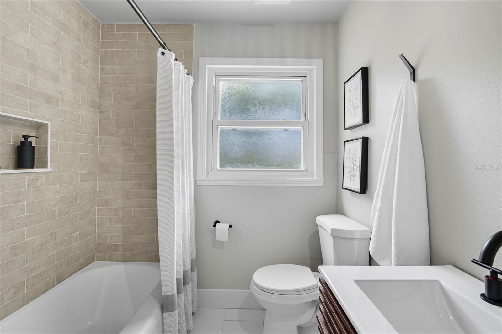 Shared Hallway Bathroom