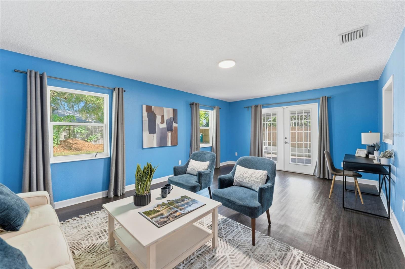 Flex room for family room/Office
