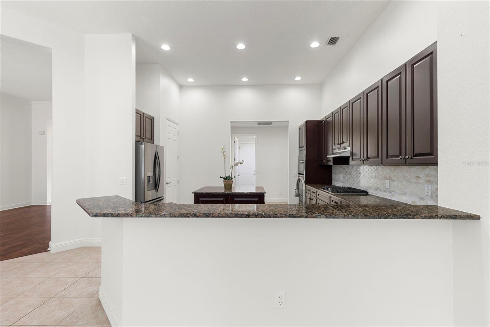 Eat-in Kitchen Space