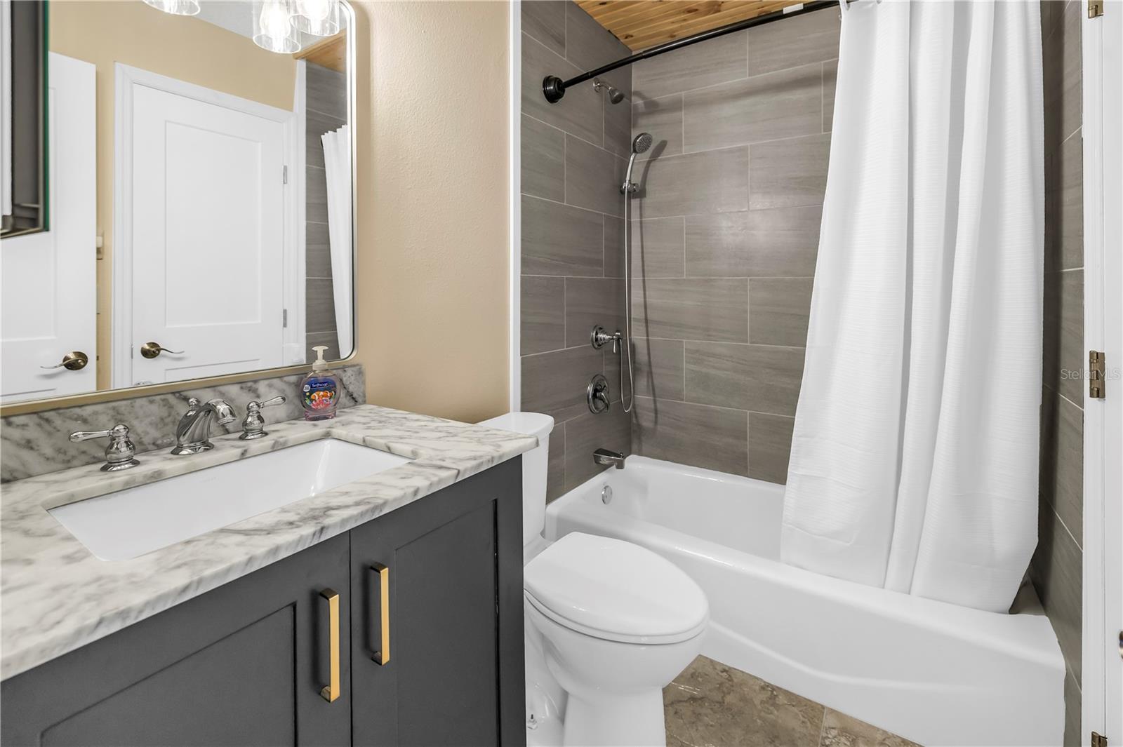 Tastefully updated guest bath