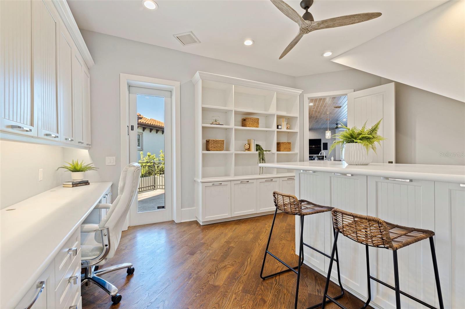Flex office/study space