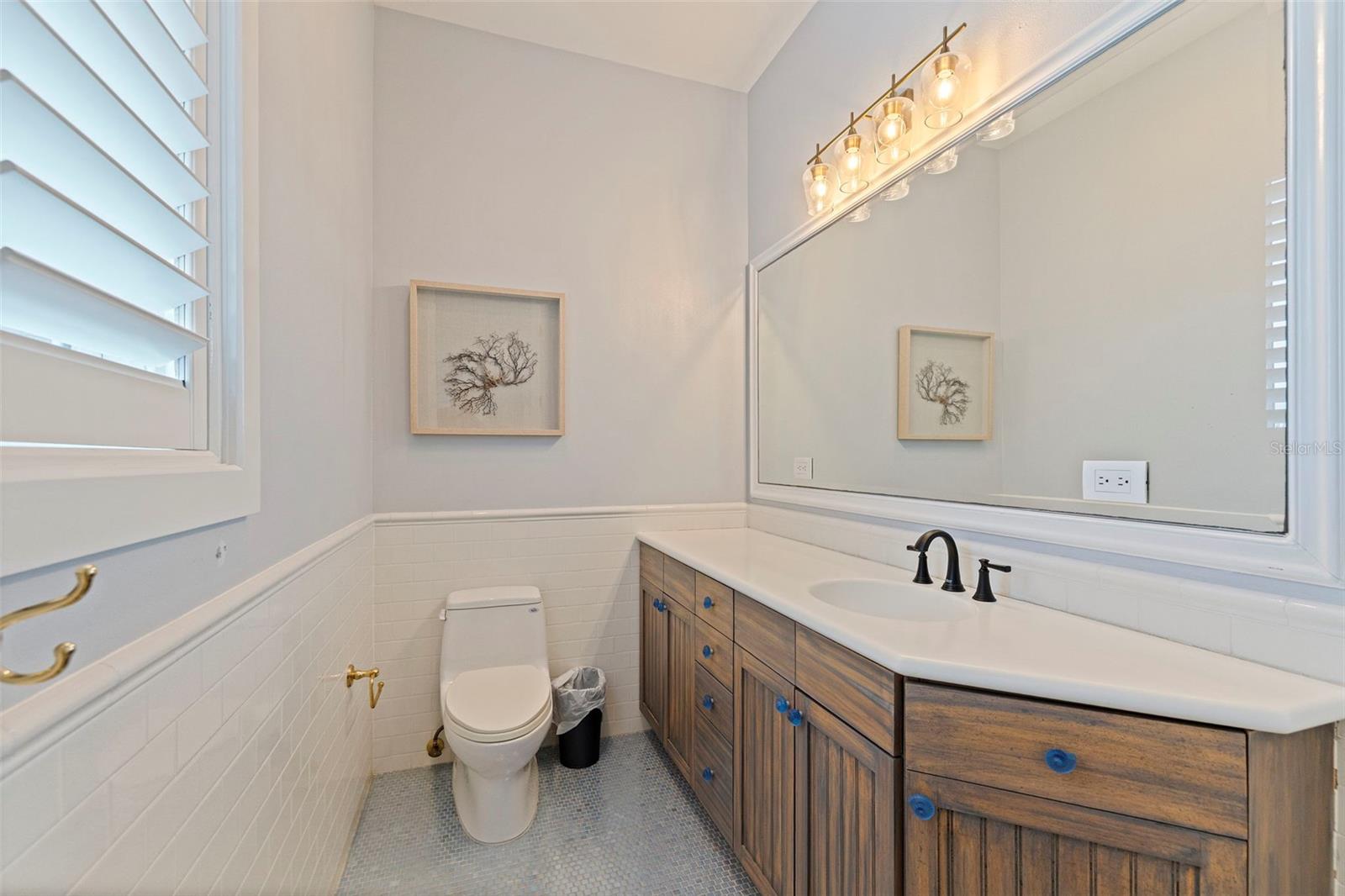 Bathroom 3 / East Wing