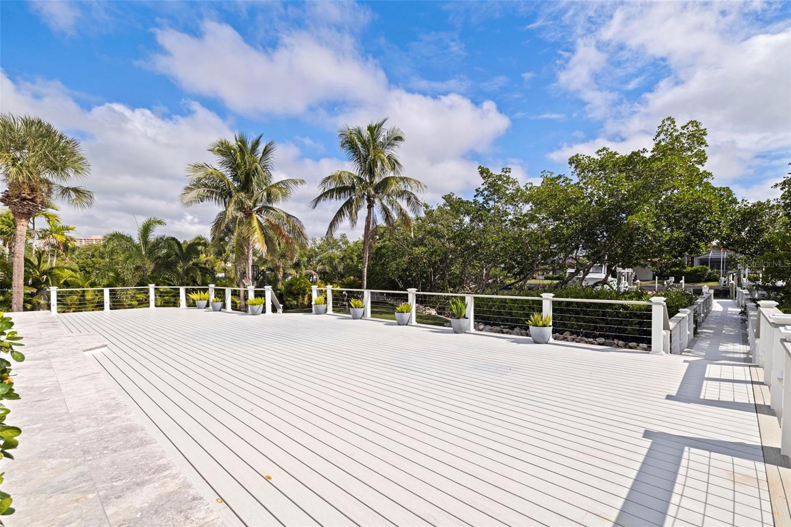Extended deck