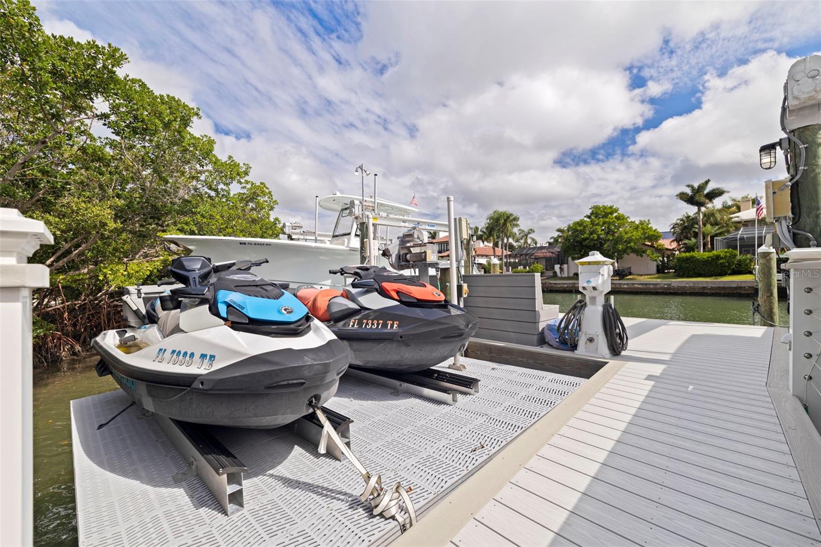 Jet ski lift