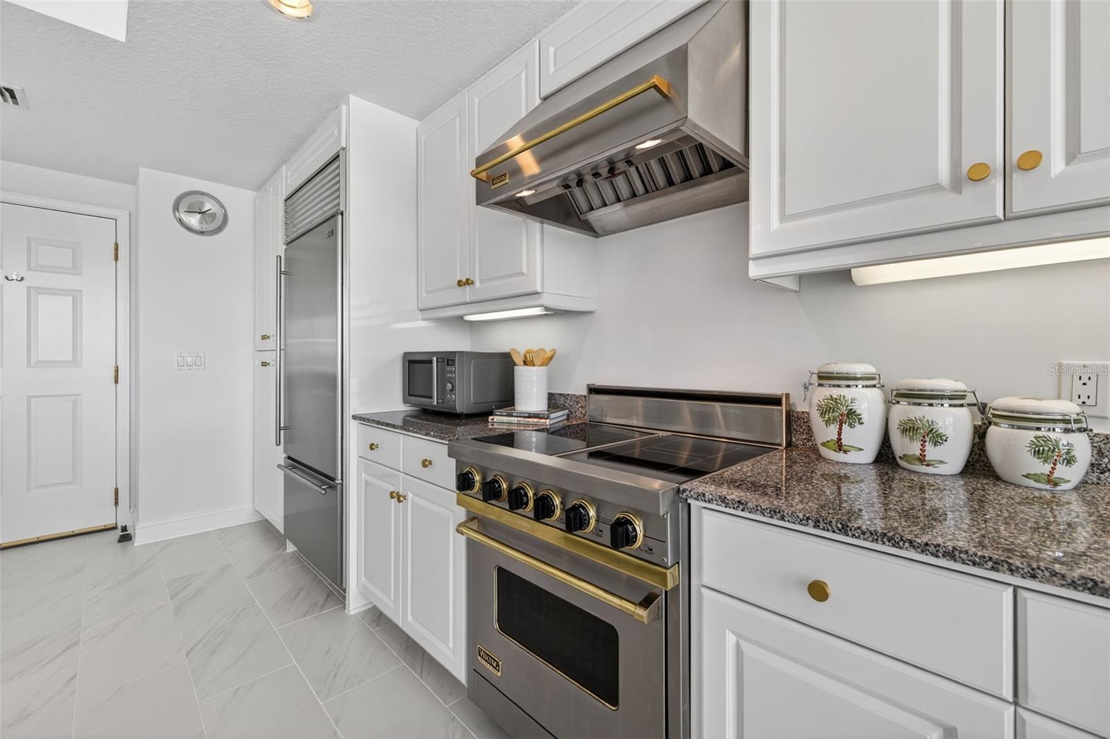 Viking Stove and Hood
