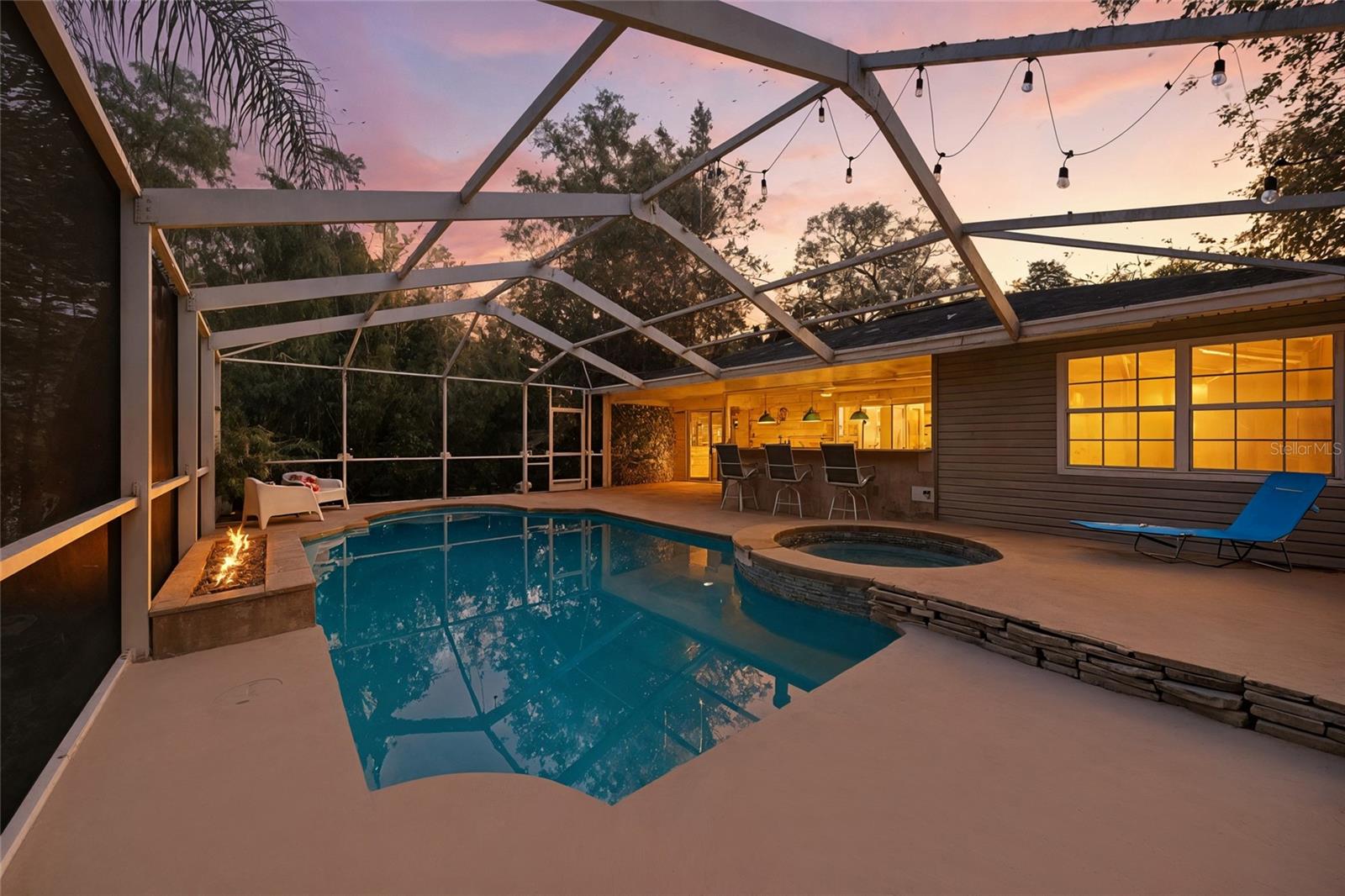 Pool and Jacuzzi entertaining area