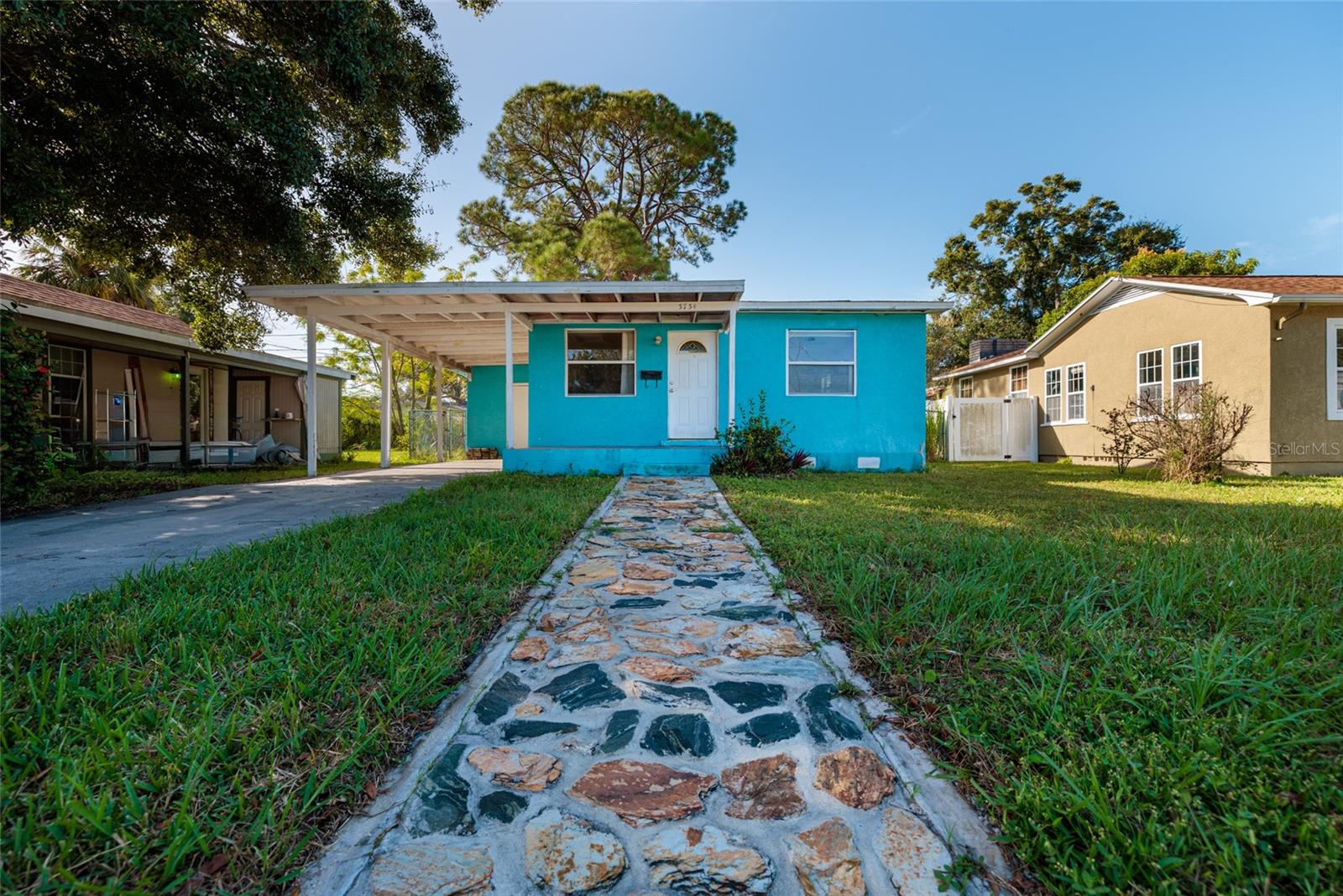 Setback from street provides large front yard