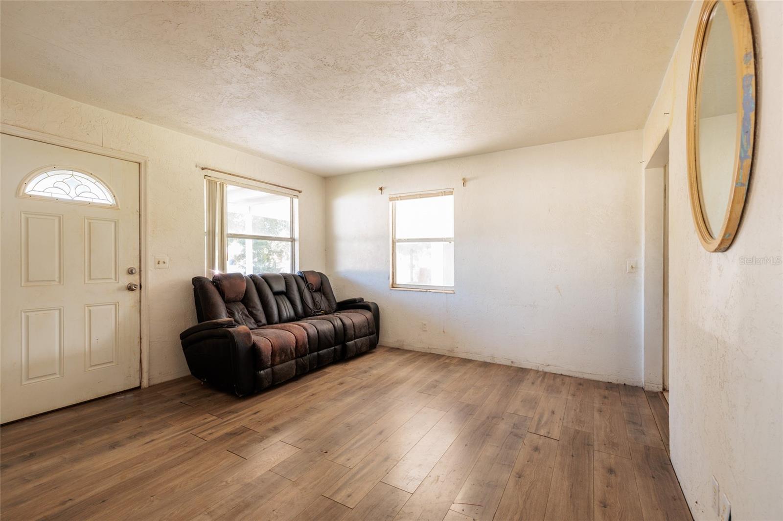 Inviting living room- attractive flooring