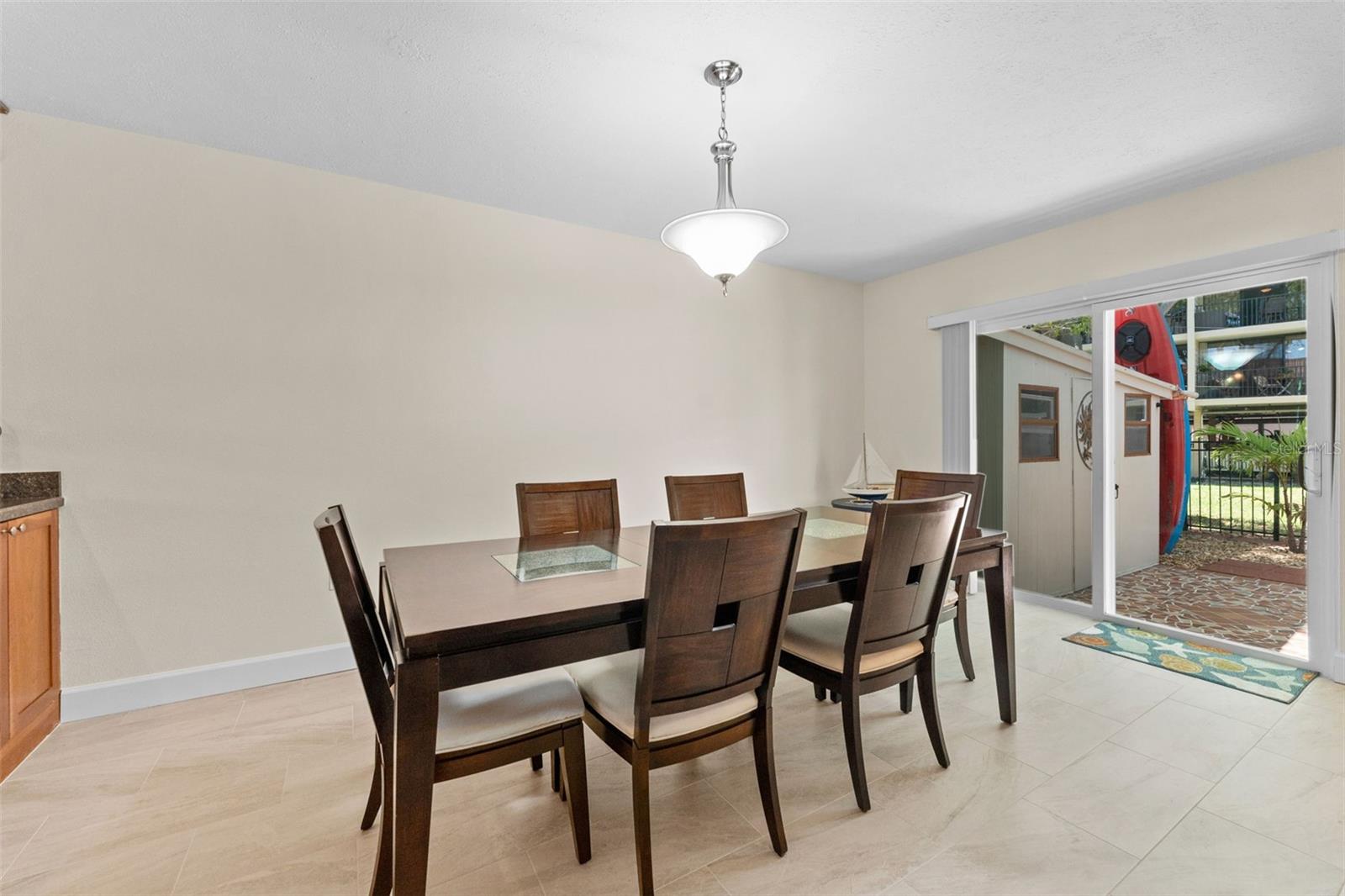 Dining Area with Lots of Lighting!