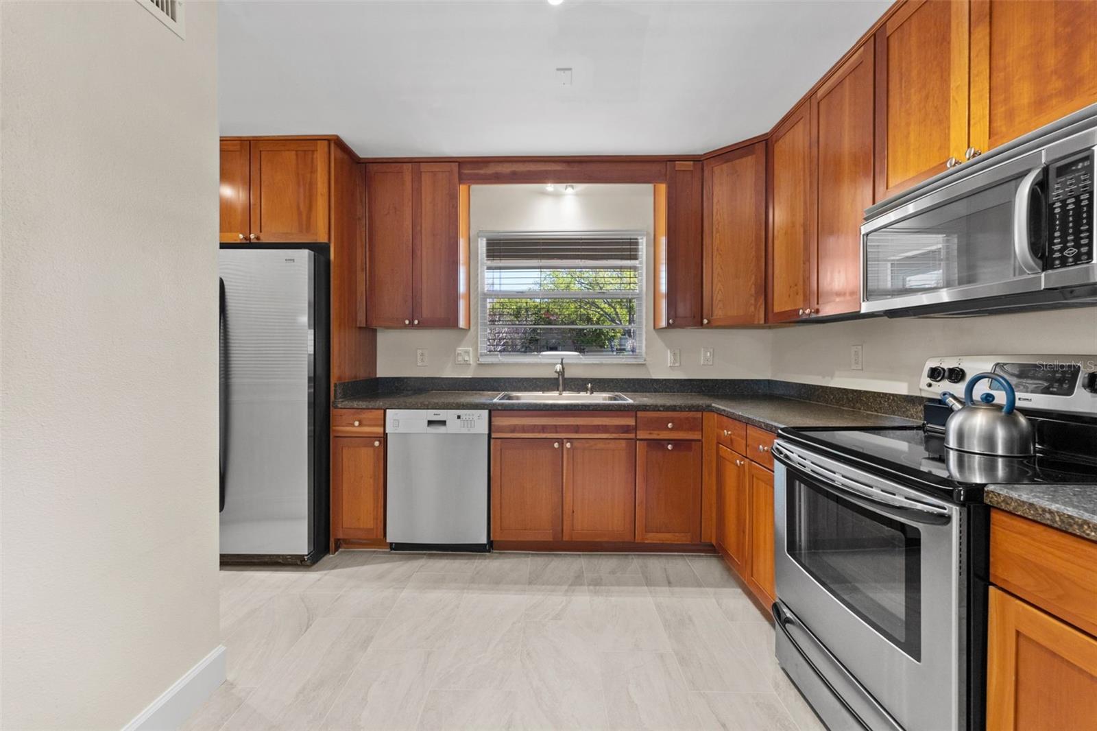 Lots of Counter Space!