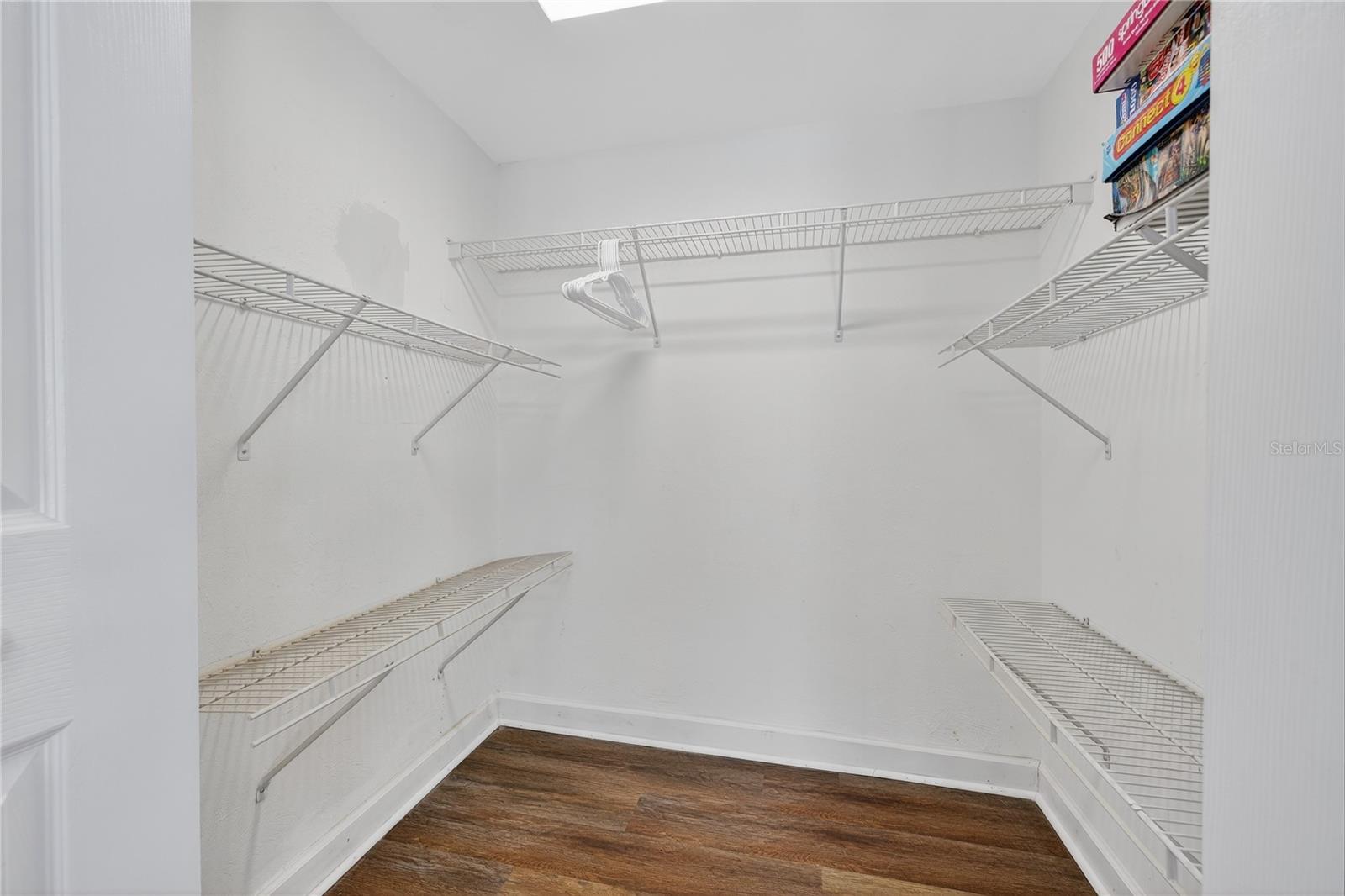 Walk-in Closet