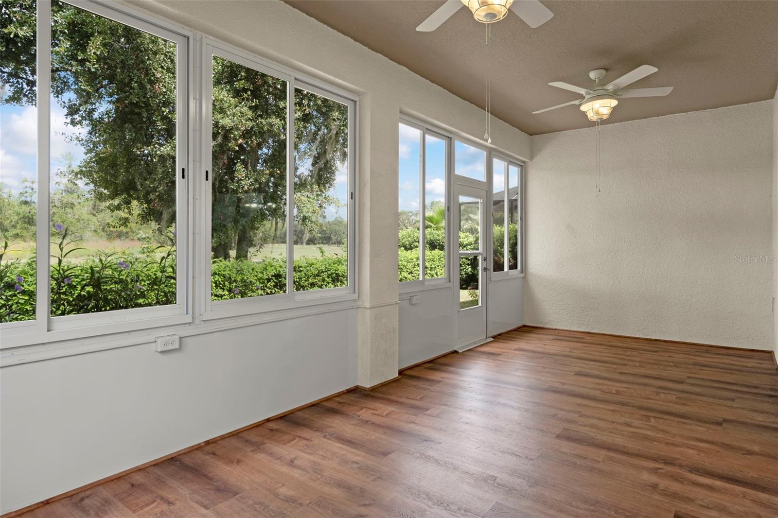Screen/Glass Enclosed Rear Porch