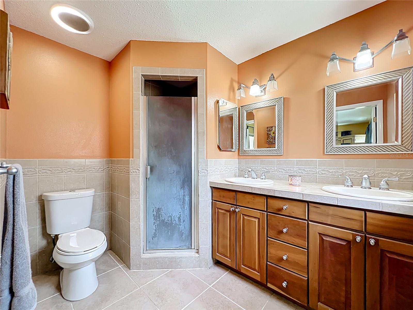 En suite bathroom