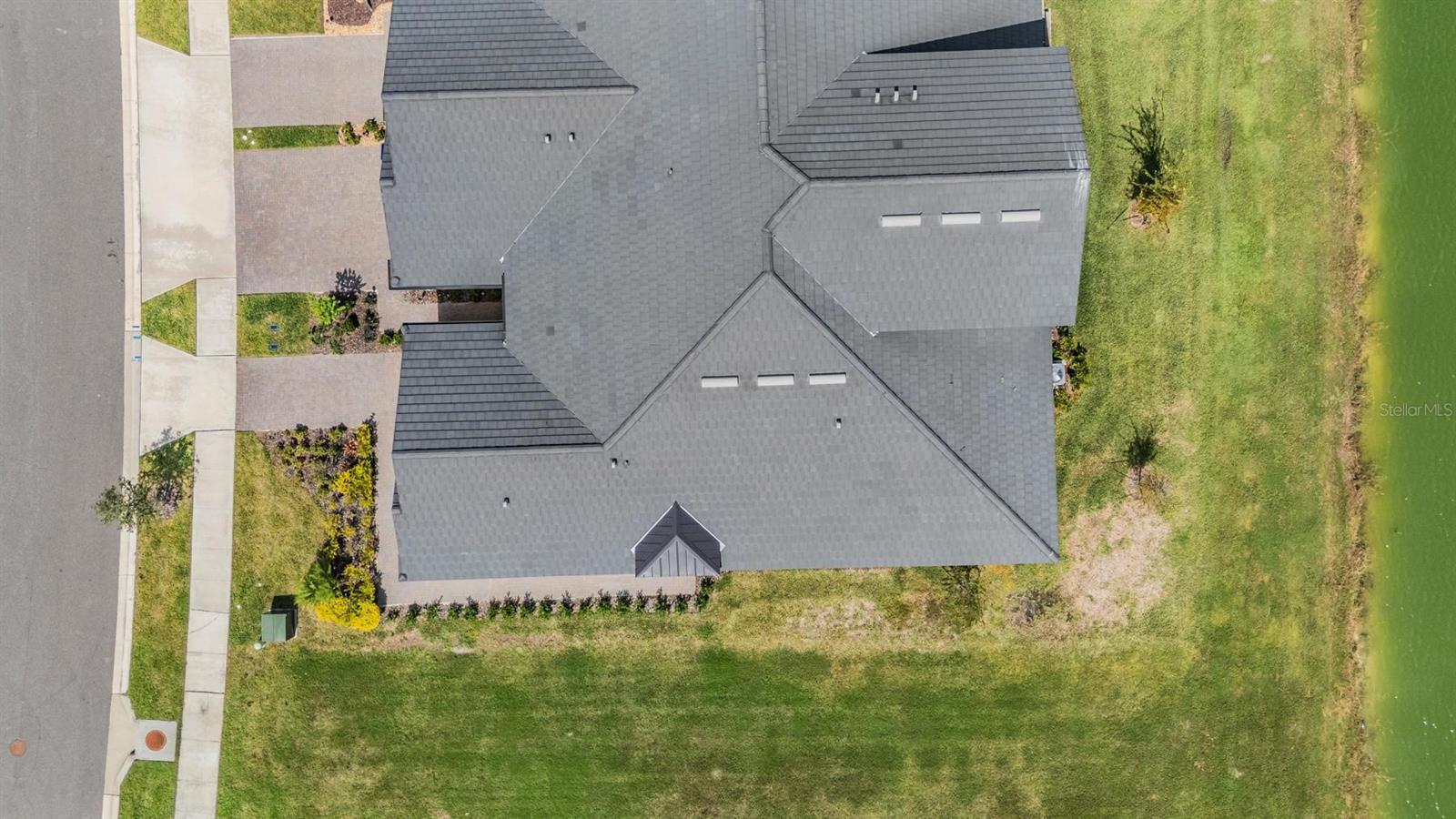 Tile Roof is maintained my the HOA
