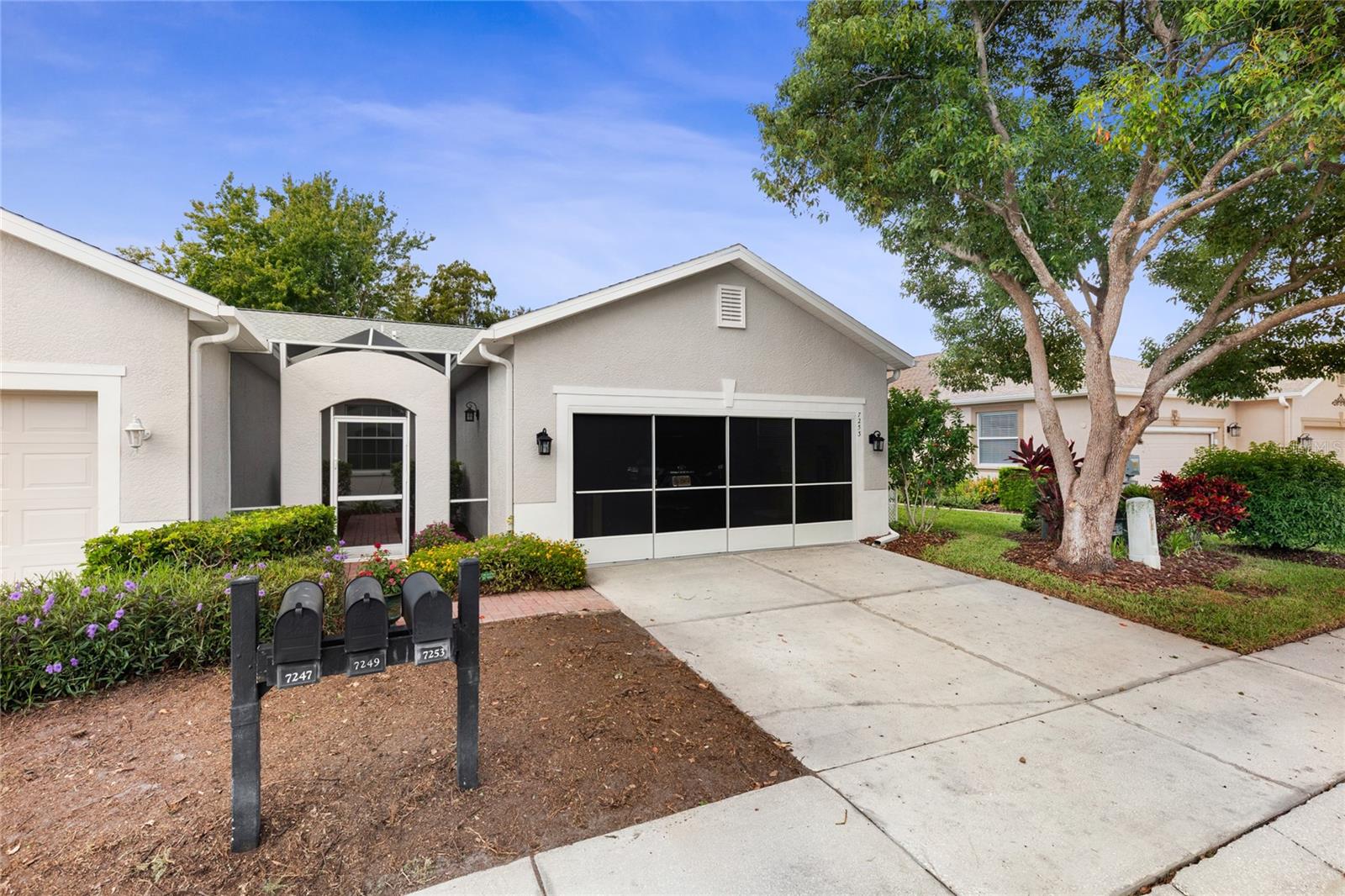 7253 CLEOPATRA DR