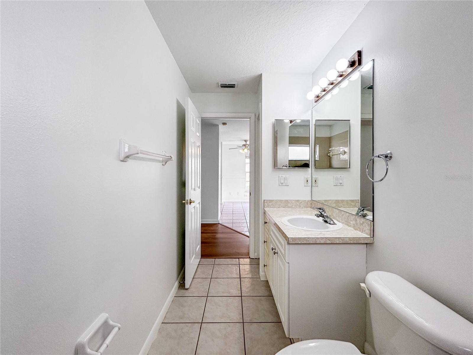 2nd Bathroom