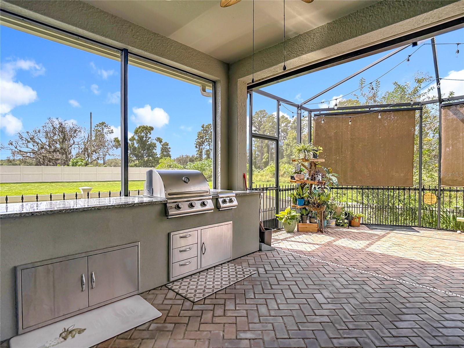 Patio with Grill