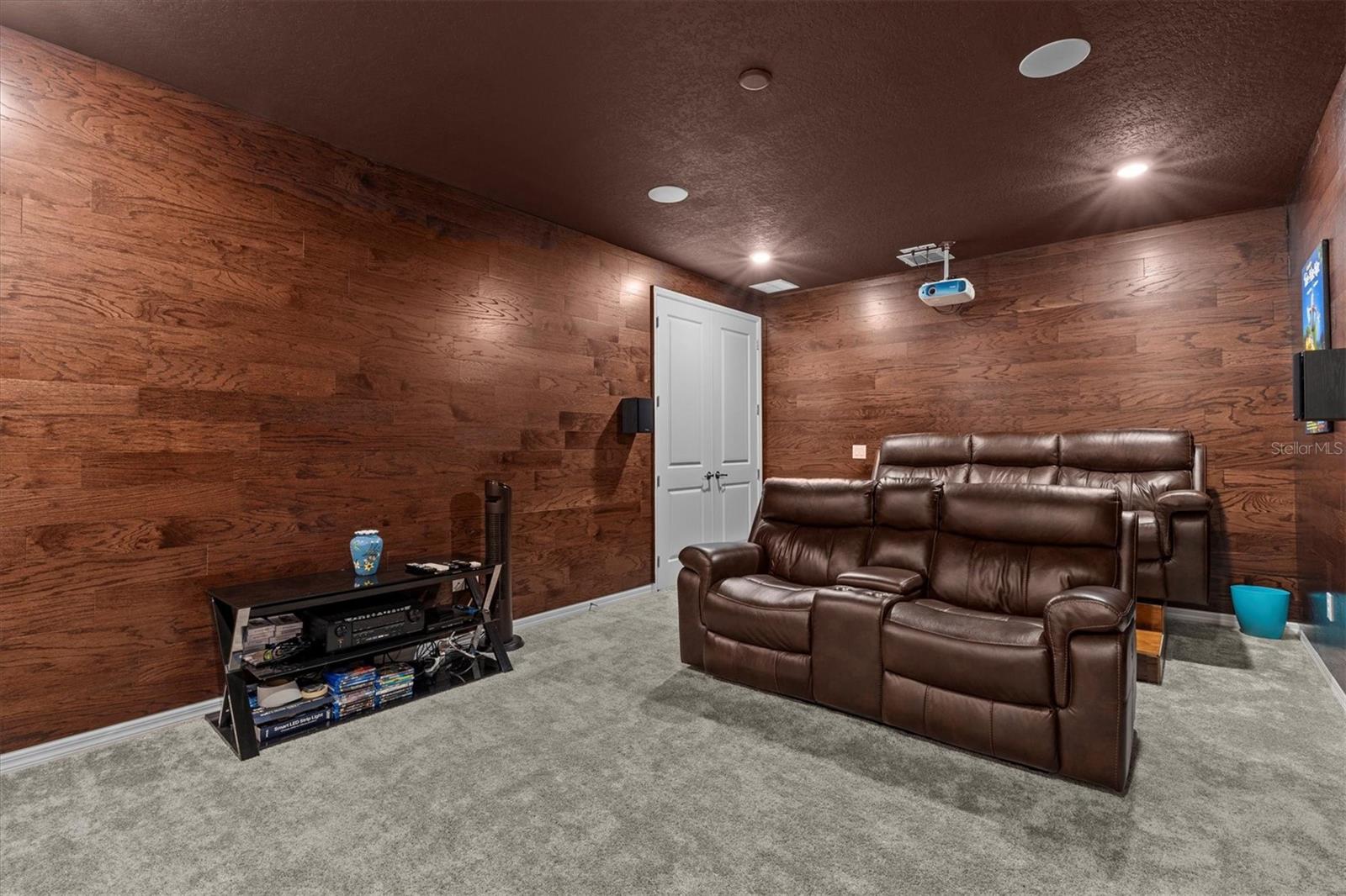 Projector, Screen and Chairs included!