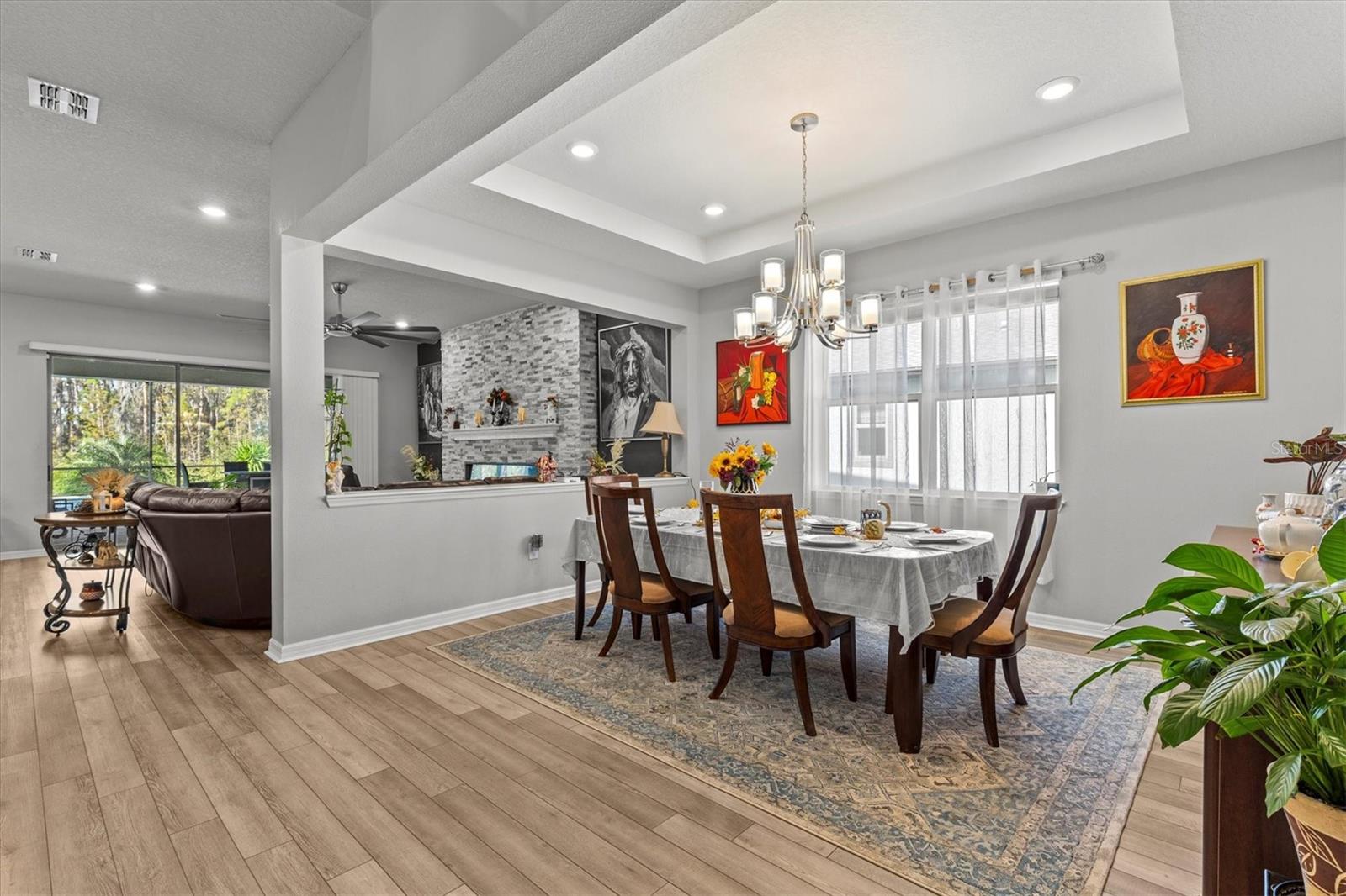 Formal Dining