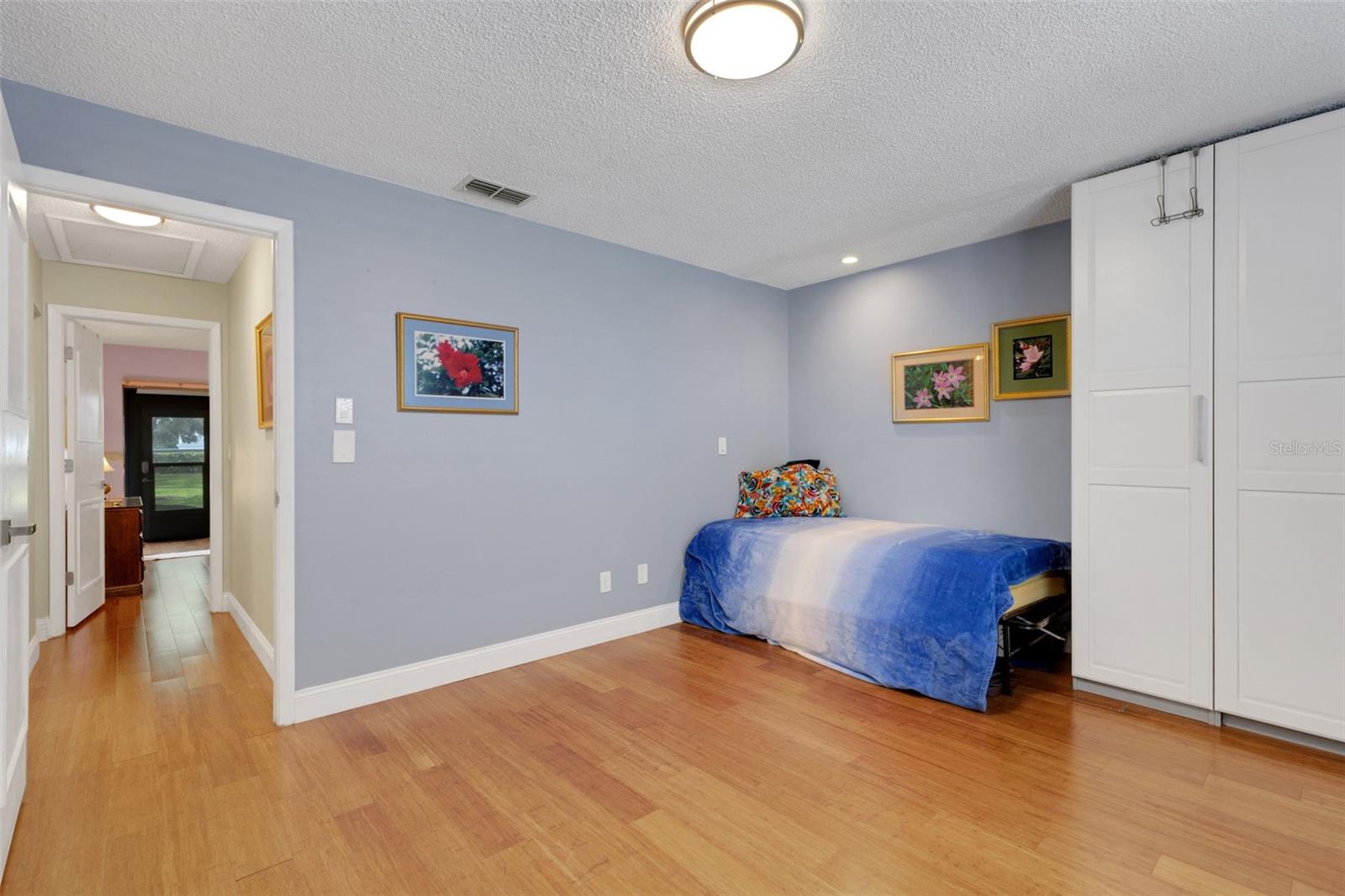 Large guest bedroom