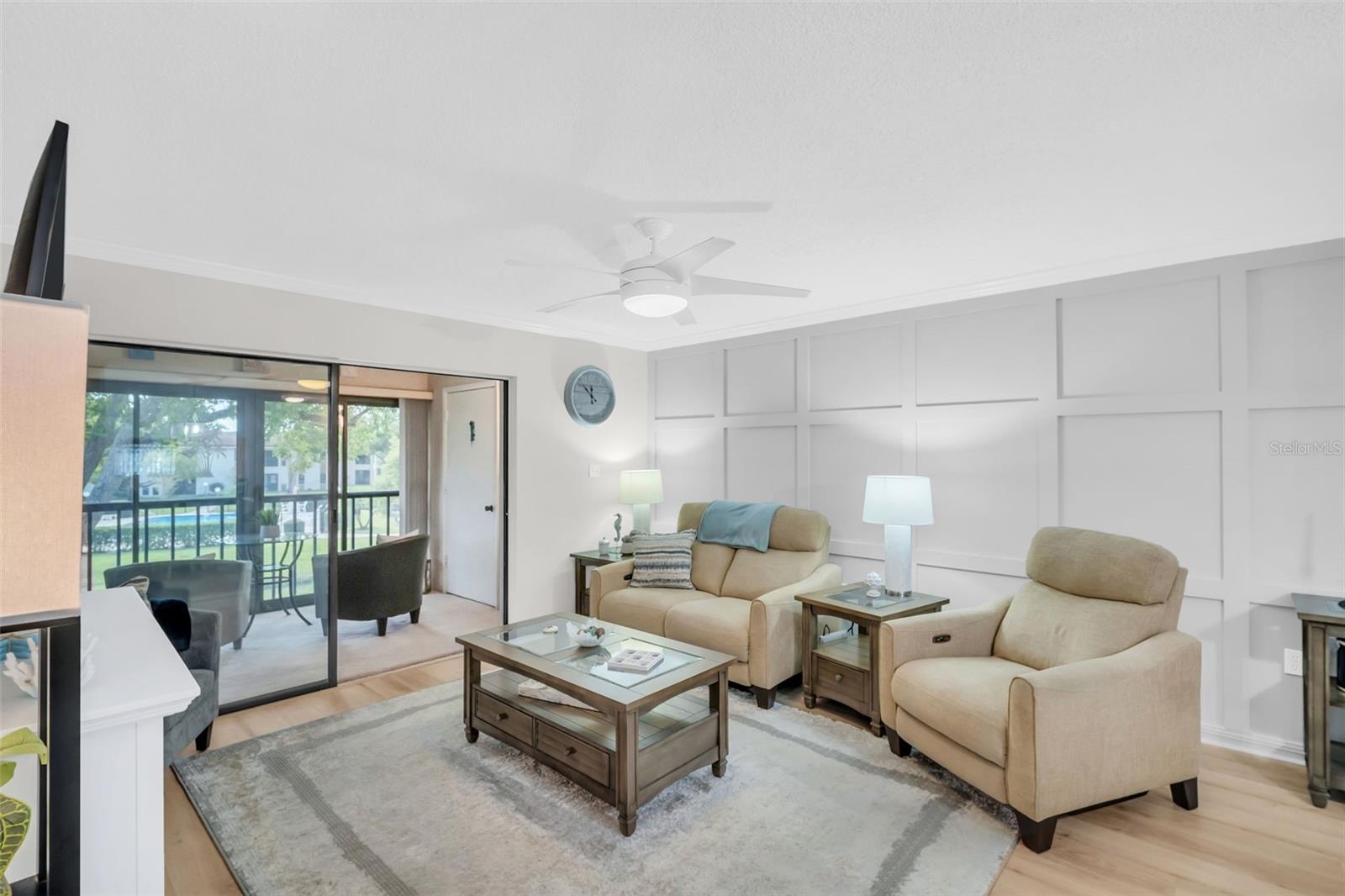 LIVING ROOM OPENS TO SCREENED LANAI