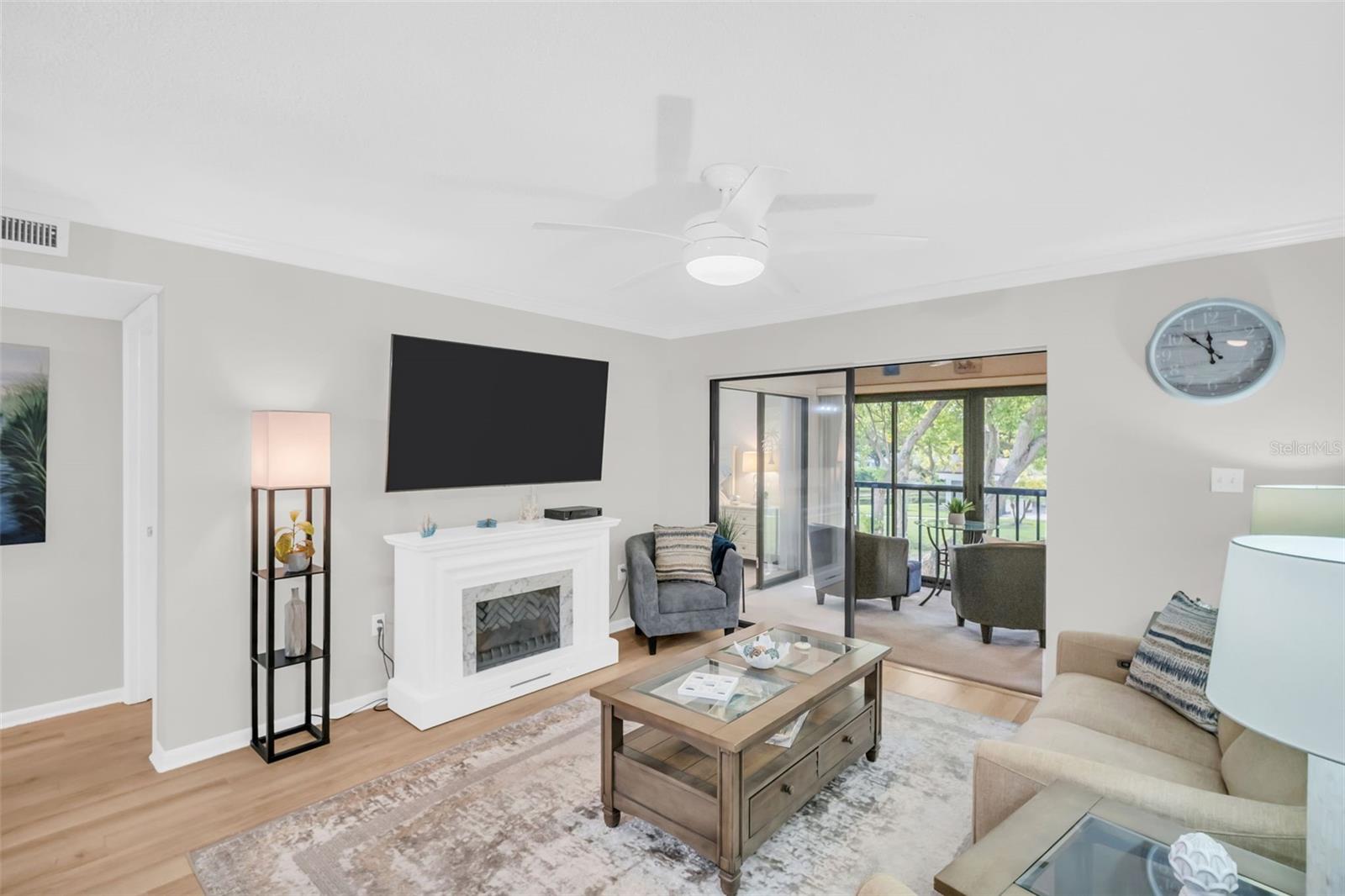 SUNNY AND BRIGHT WITH LUXURY VINYL PLANK FLOORING