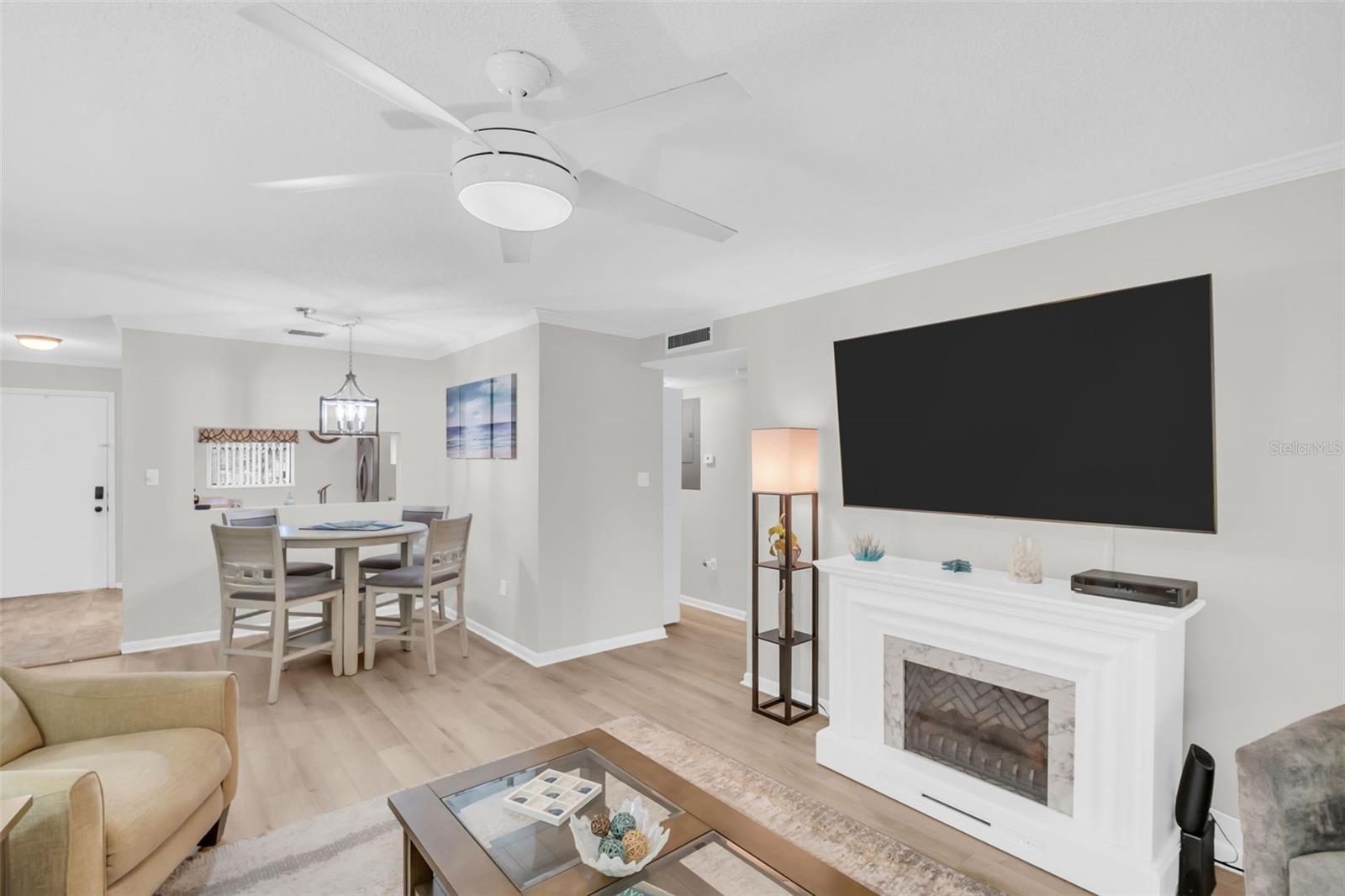 CONDO PAINTED THROUGHOUT IN 2024 WITH CALMING NEUTRAL PALETTE