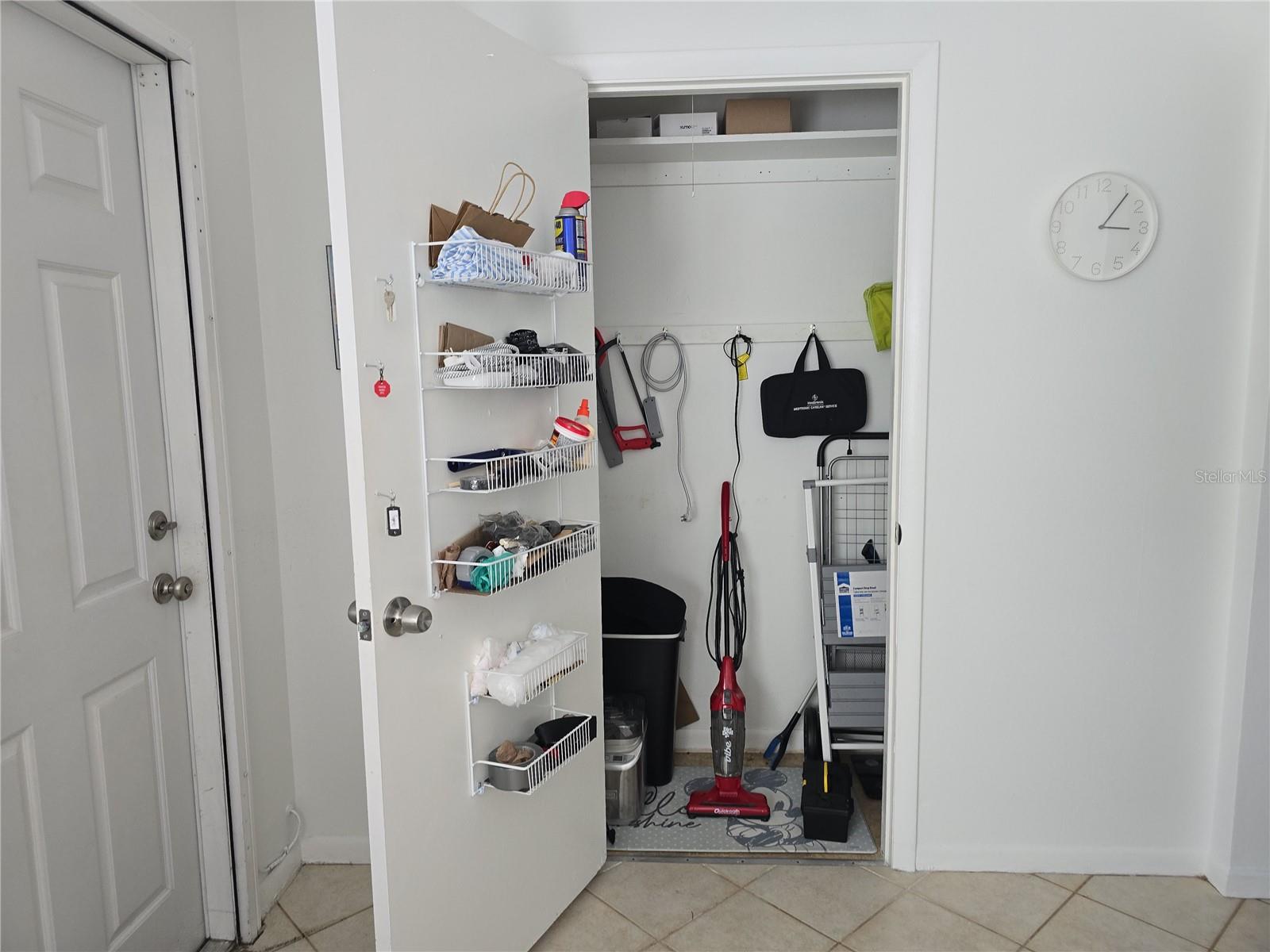 Bonus/office/FL room storage