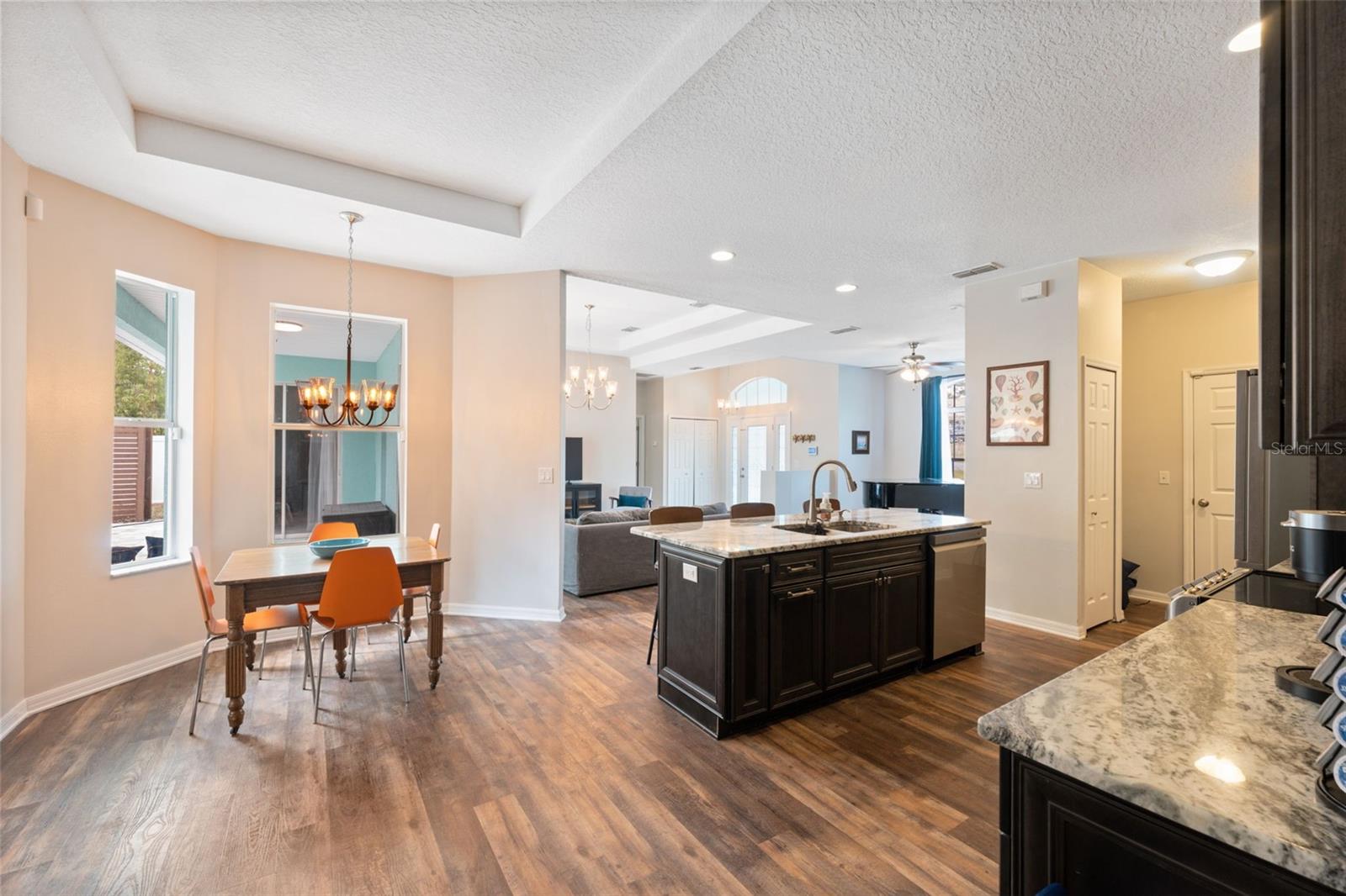 Kitchen/Breakfast Nook