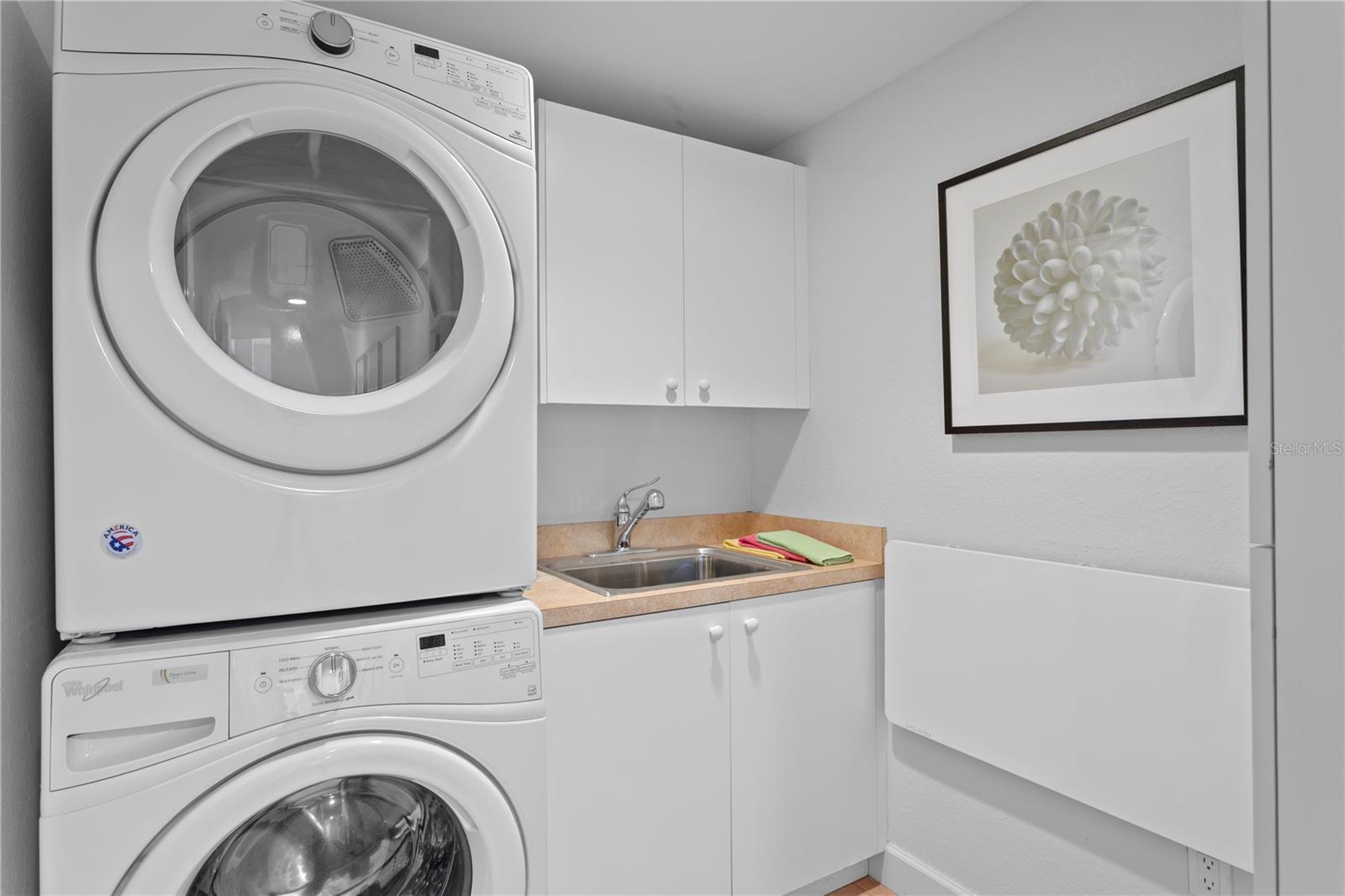 Large Walk-in Laundry