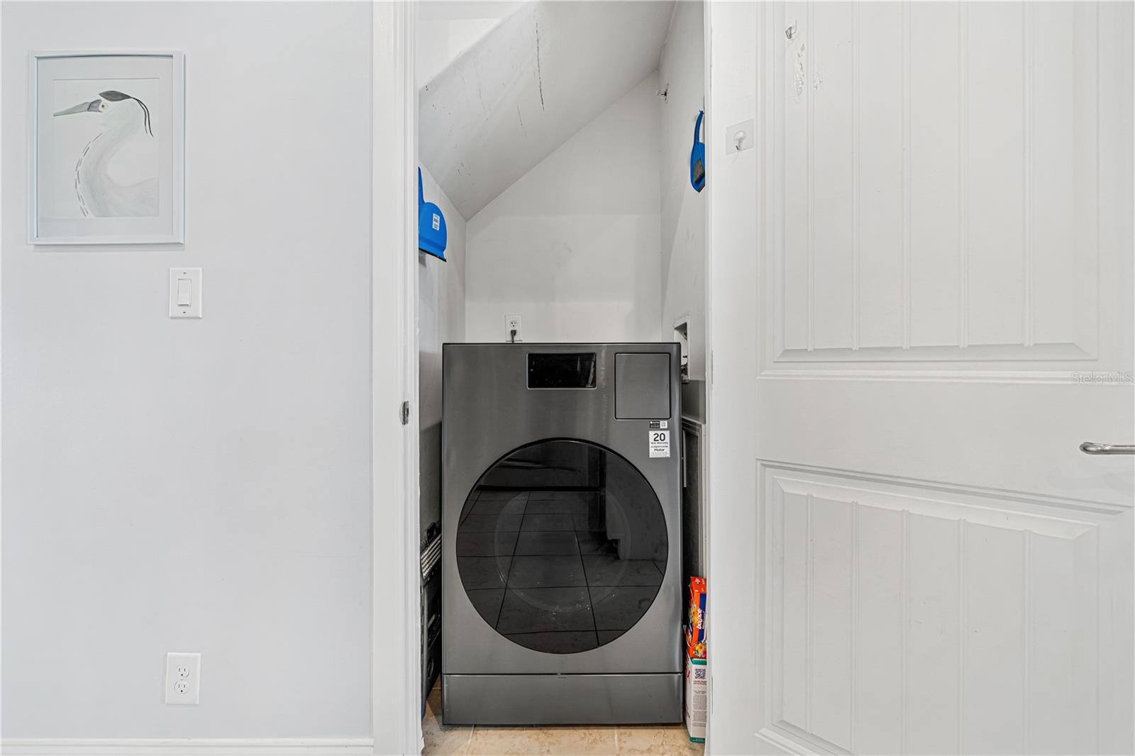 laundry closet - ventless combo washer/dryer combo