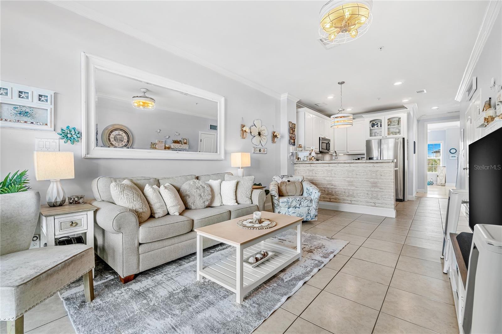 living / dining area