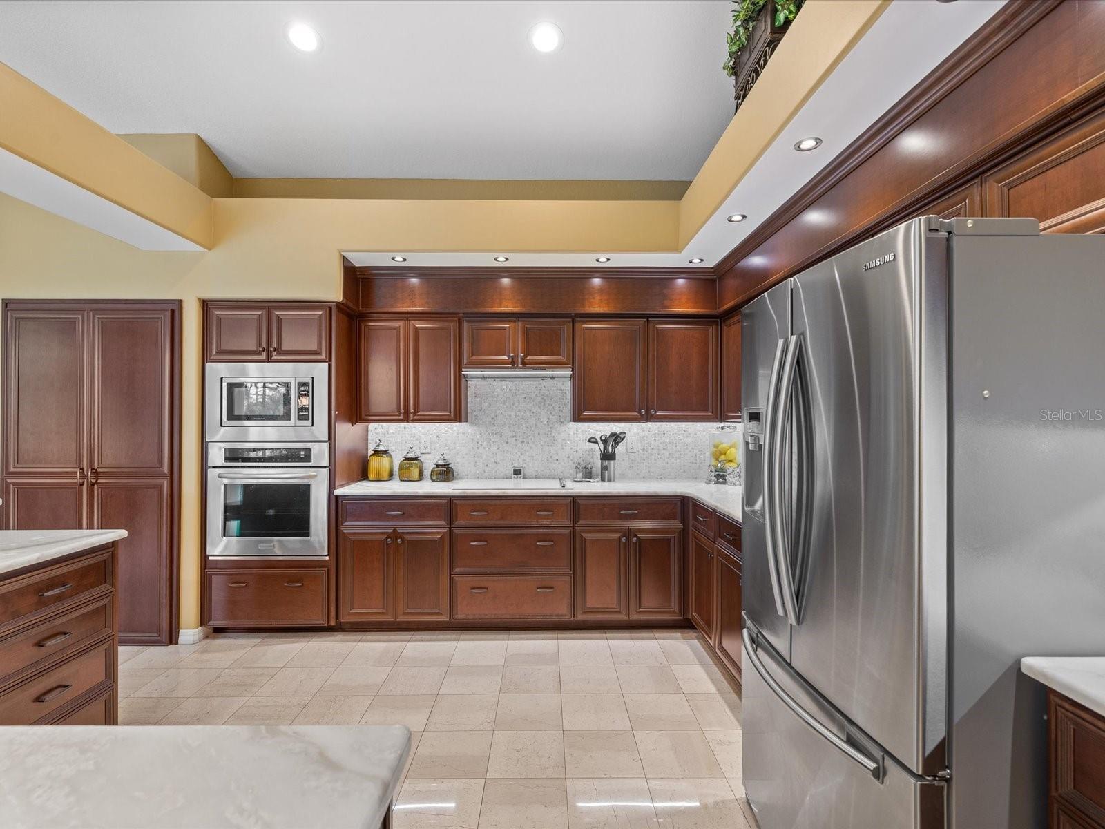 Built in kitchen aide appliances