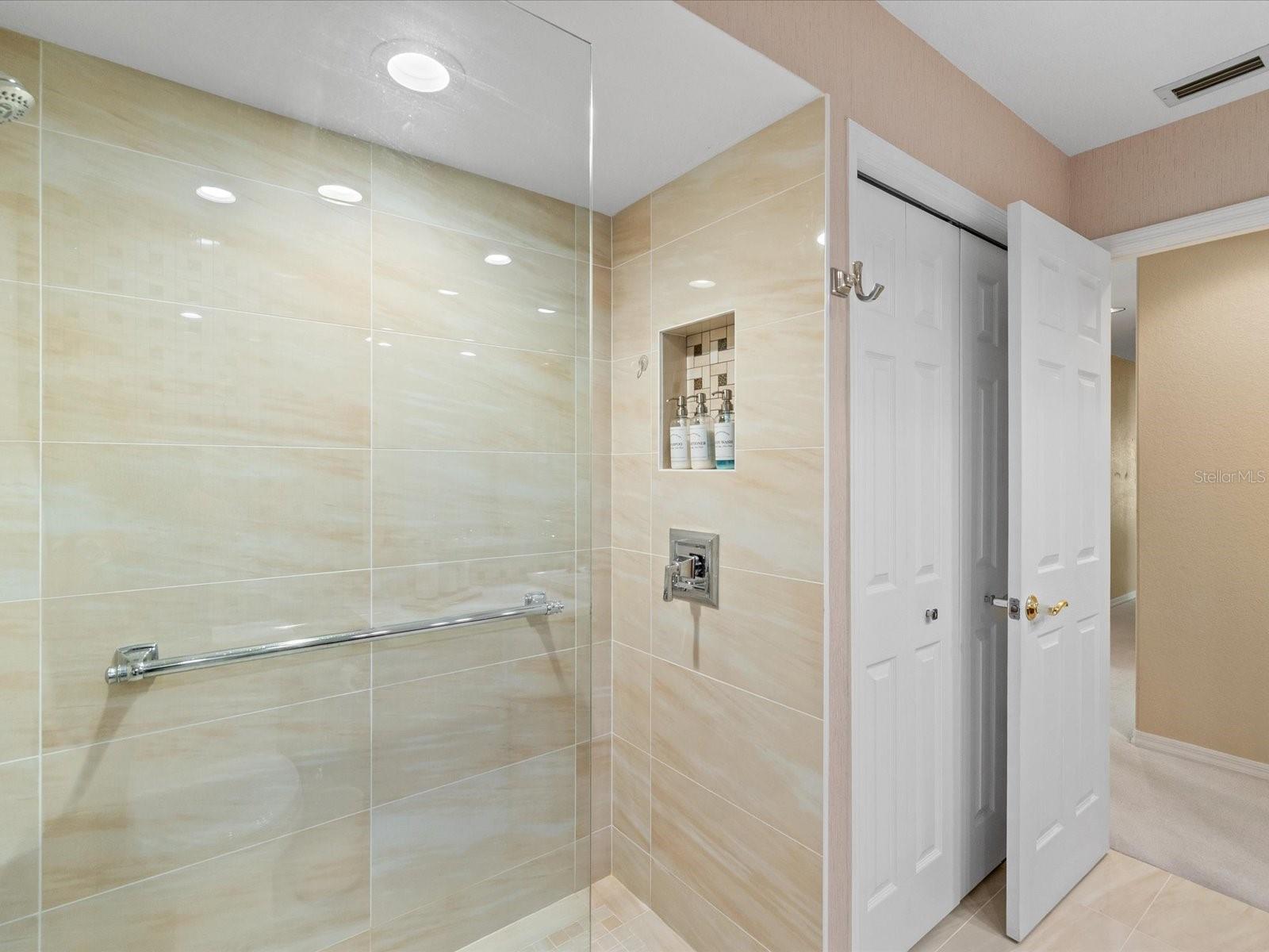 Bathroom 3 next to bedroom 4