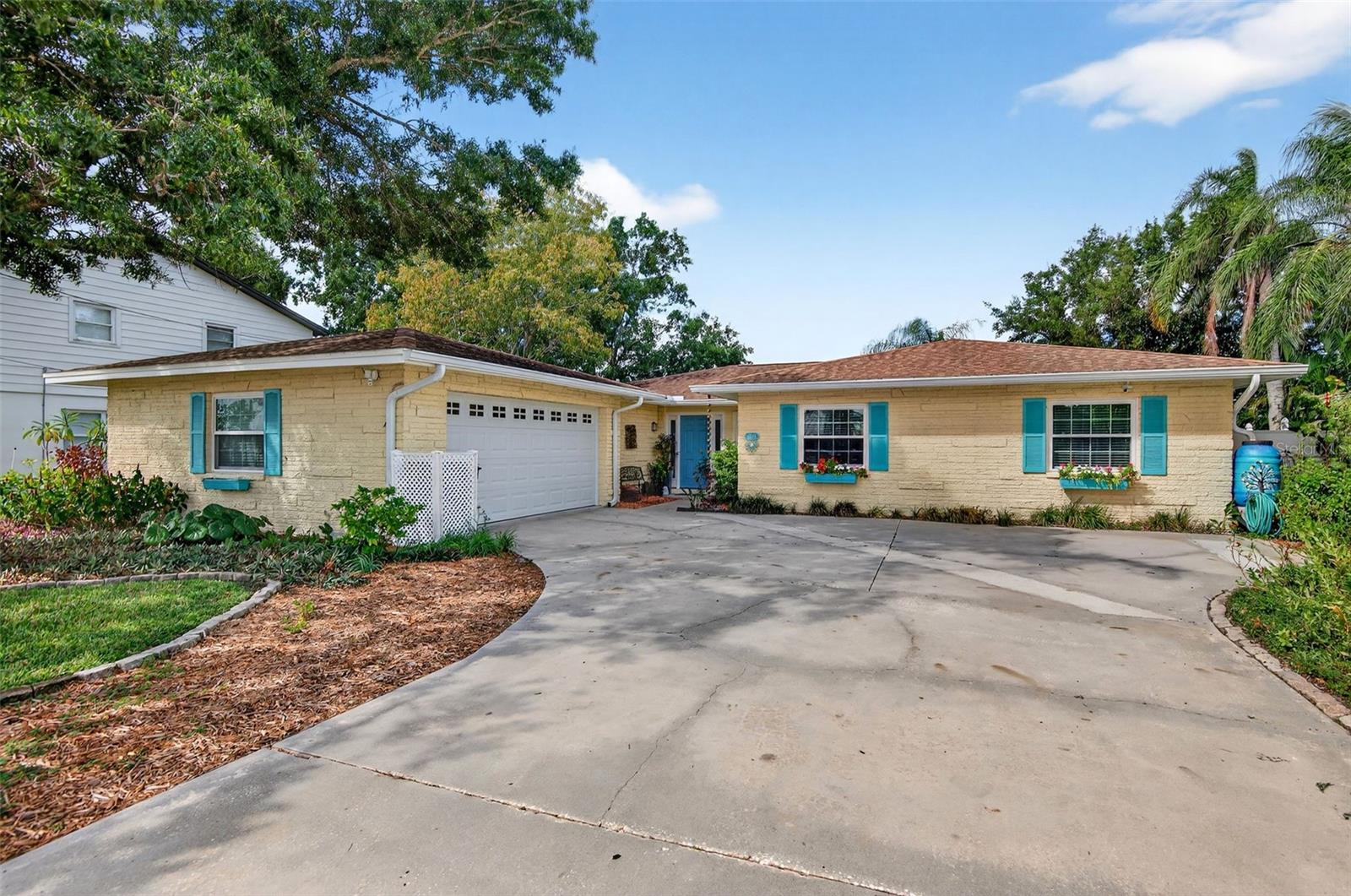 Front-Wide driveway