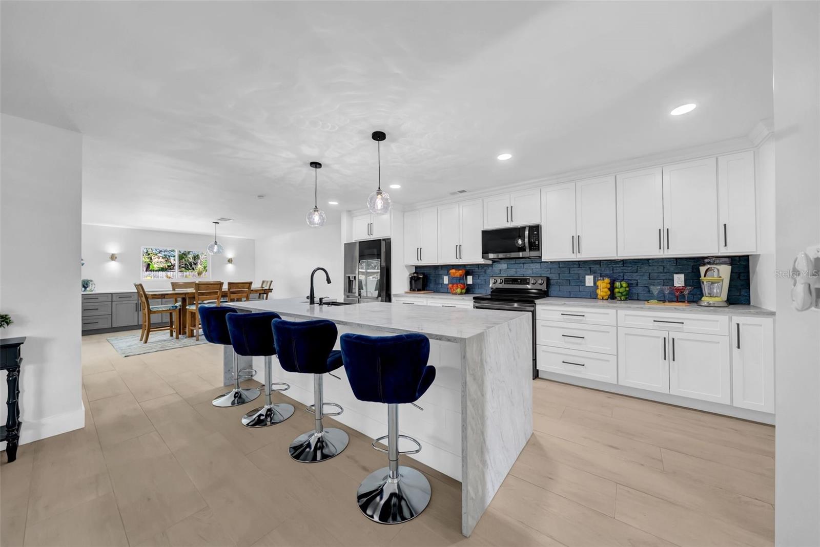 Huge kitchen!