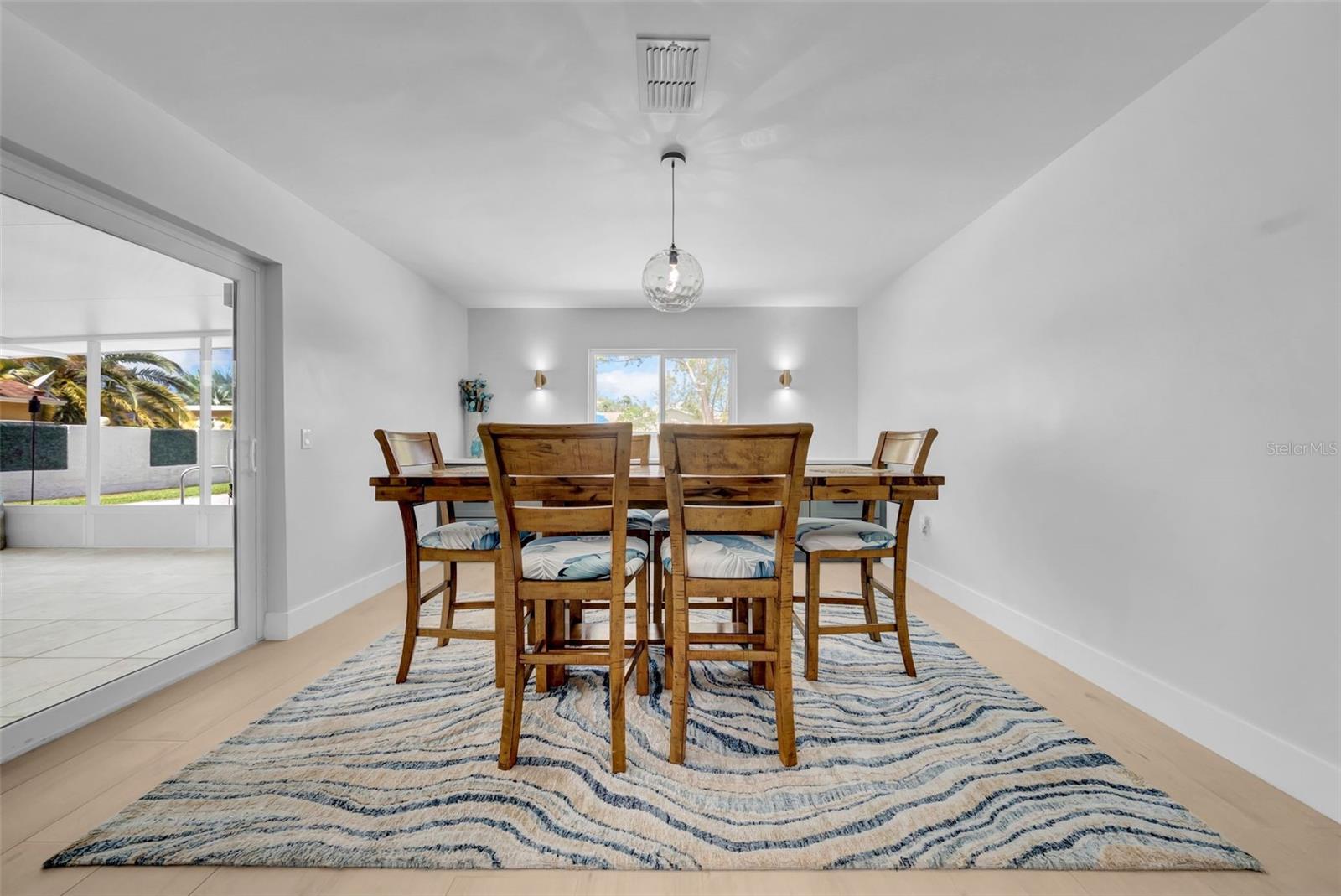 Formal dining room