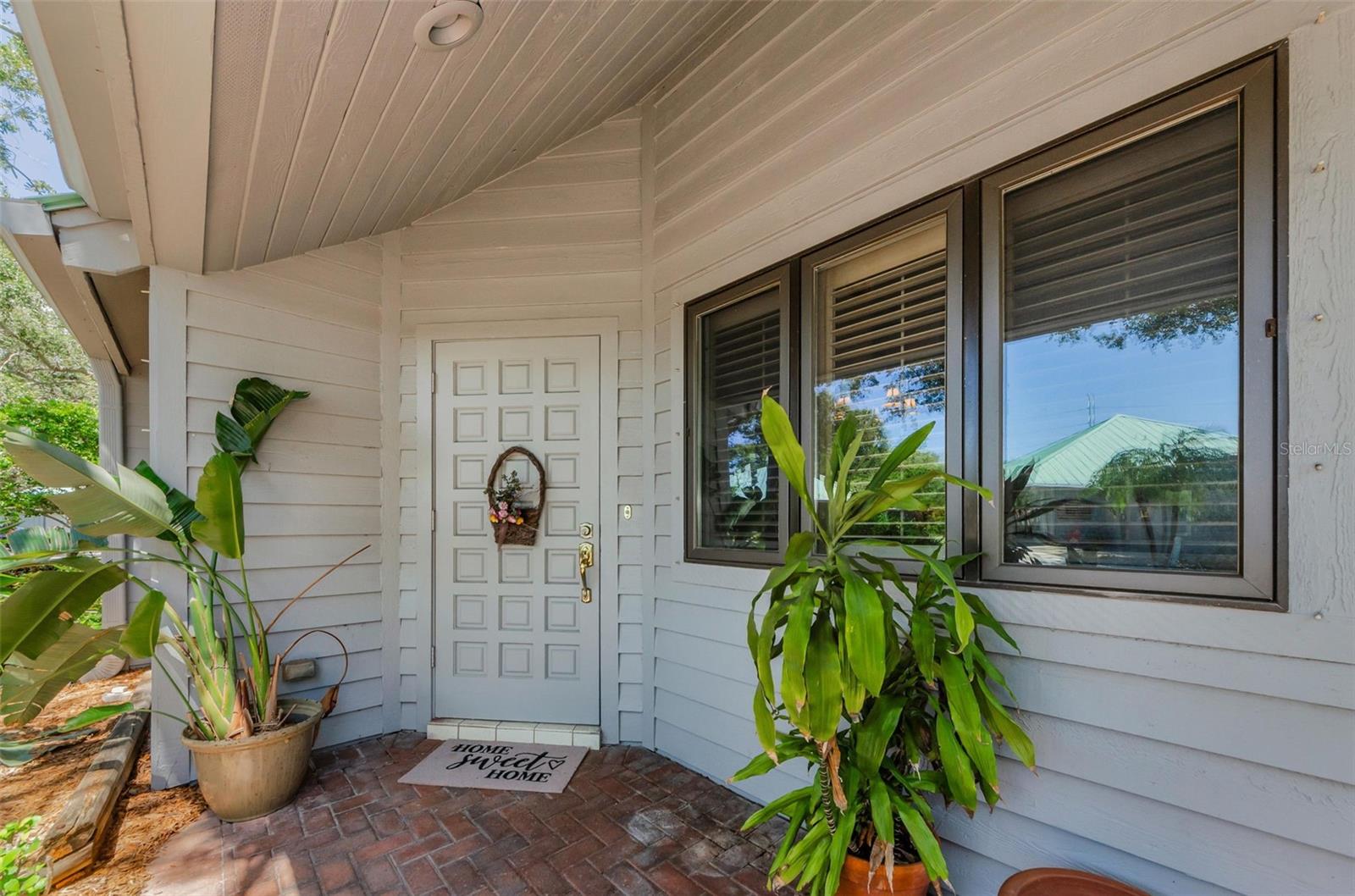 The front door to easy living!