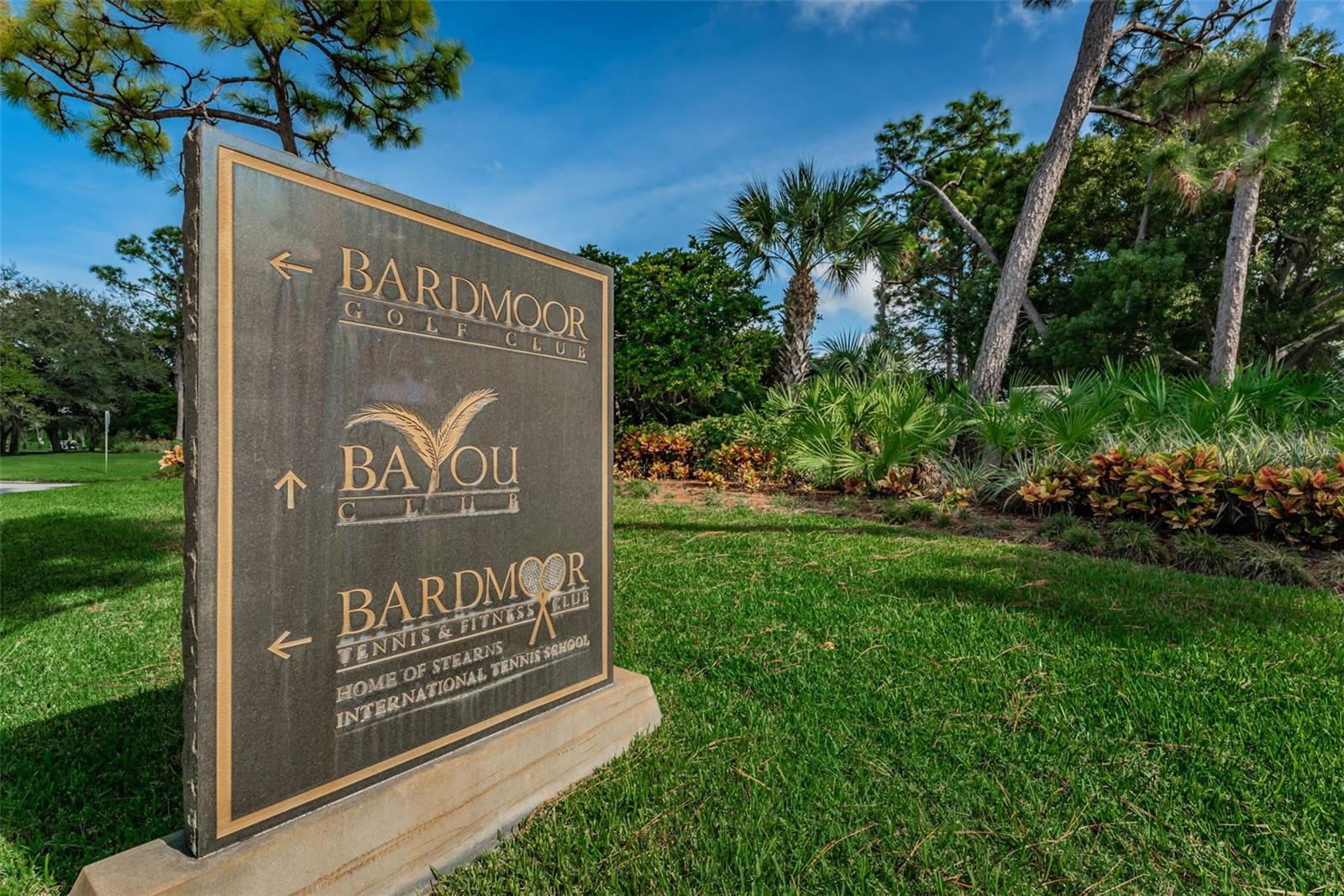 Bardmoor and Bayou Club intertwined to give you so many fun options for sports and dining!