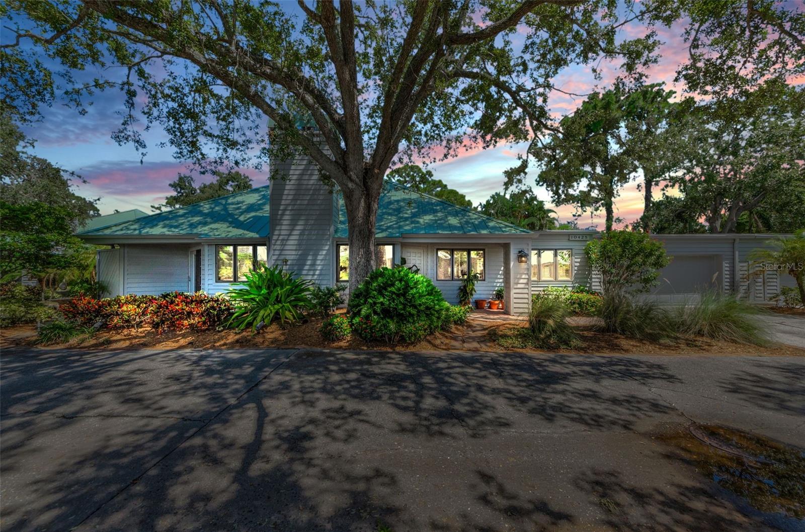 The perfect home in the midst of Pinellas County and the Bardmoor/Bayou Country Club area.