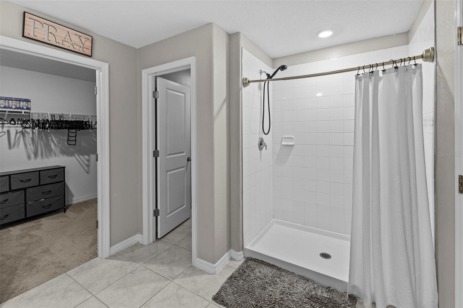 Primary shower