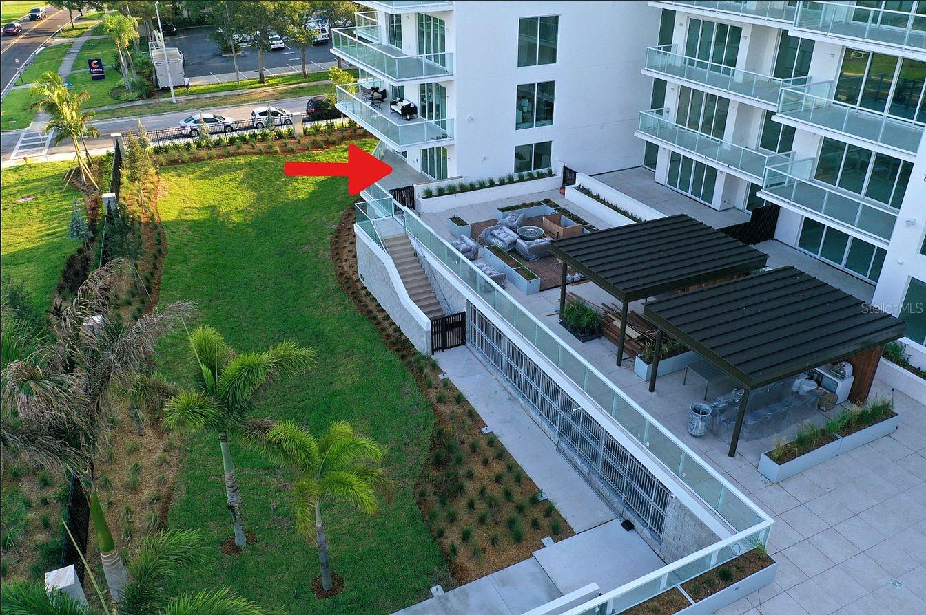 Unit 103 - Unique Direct Access to Pool & Outdoor Amenities