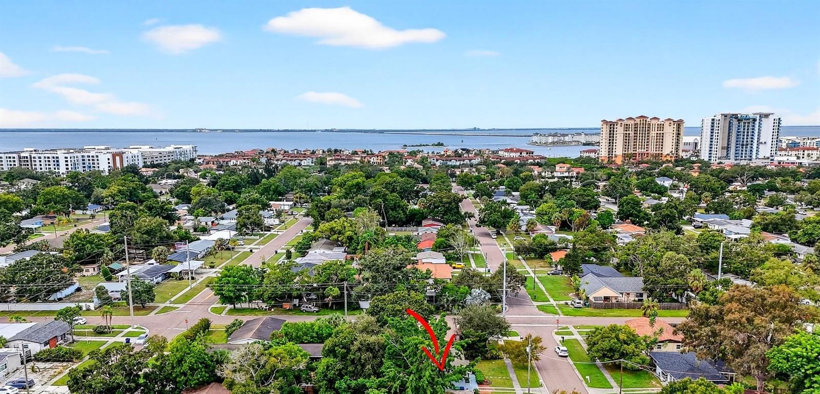 Fabulous South Tampa location only 5 minutes to Gandy Bridge for a quick drive to Pinellas Beaches.  Only 10 minutes to Tampa International Airport, Westshore Plaza and International Plaza.  Also only a few more minutes to Steinbrenner Field, Amalie Arena for Tampa Bay Lightning Hockey games and downtown Tampa.