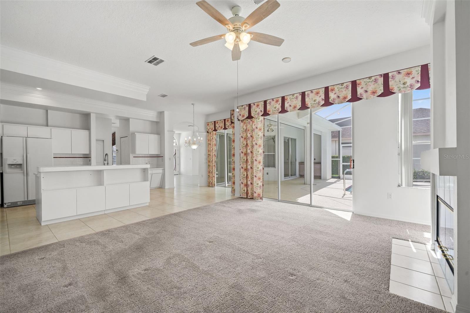 Family Room Kitchen Nook