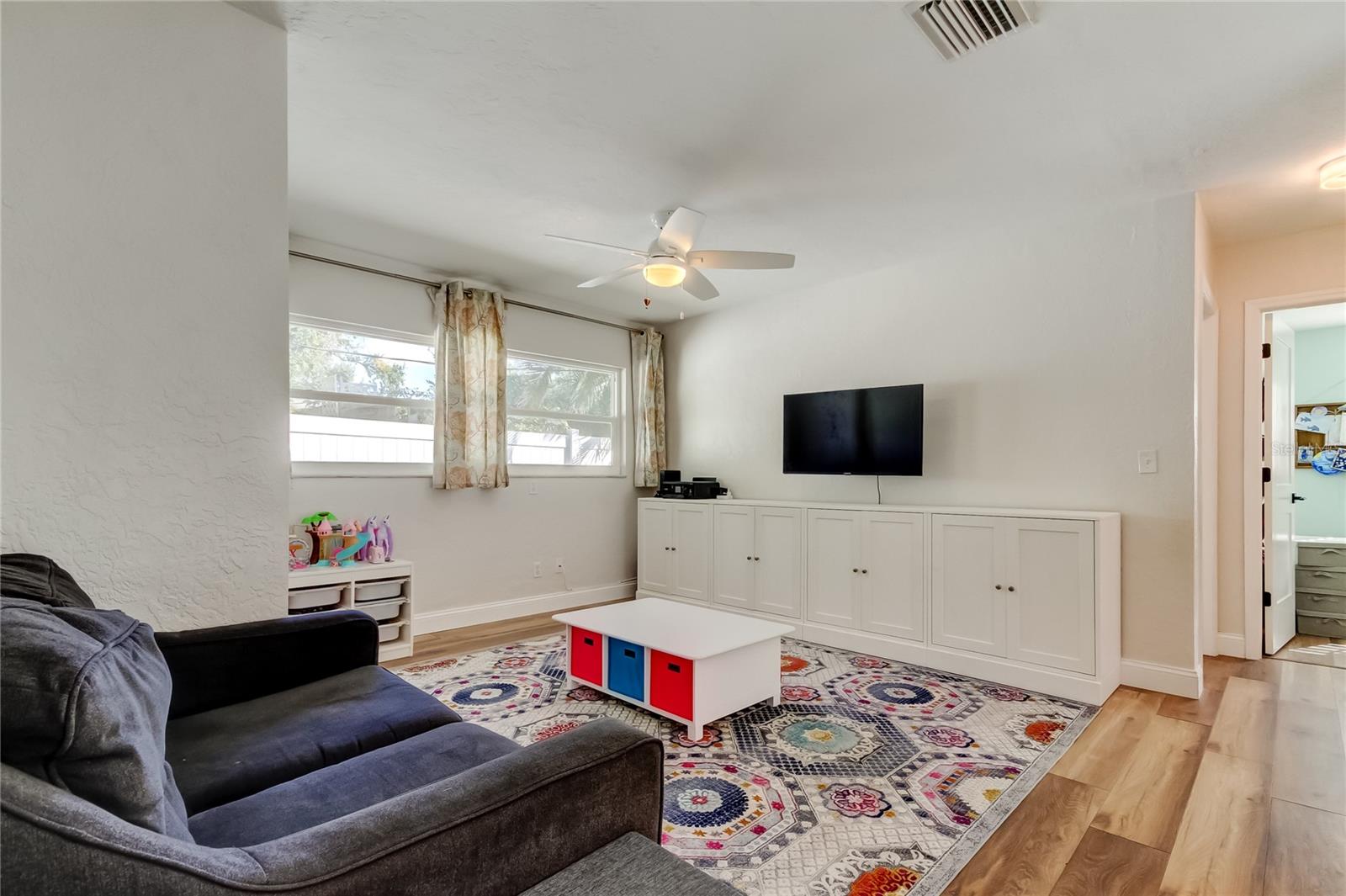 Possible 4th Bedroom