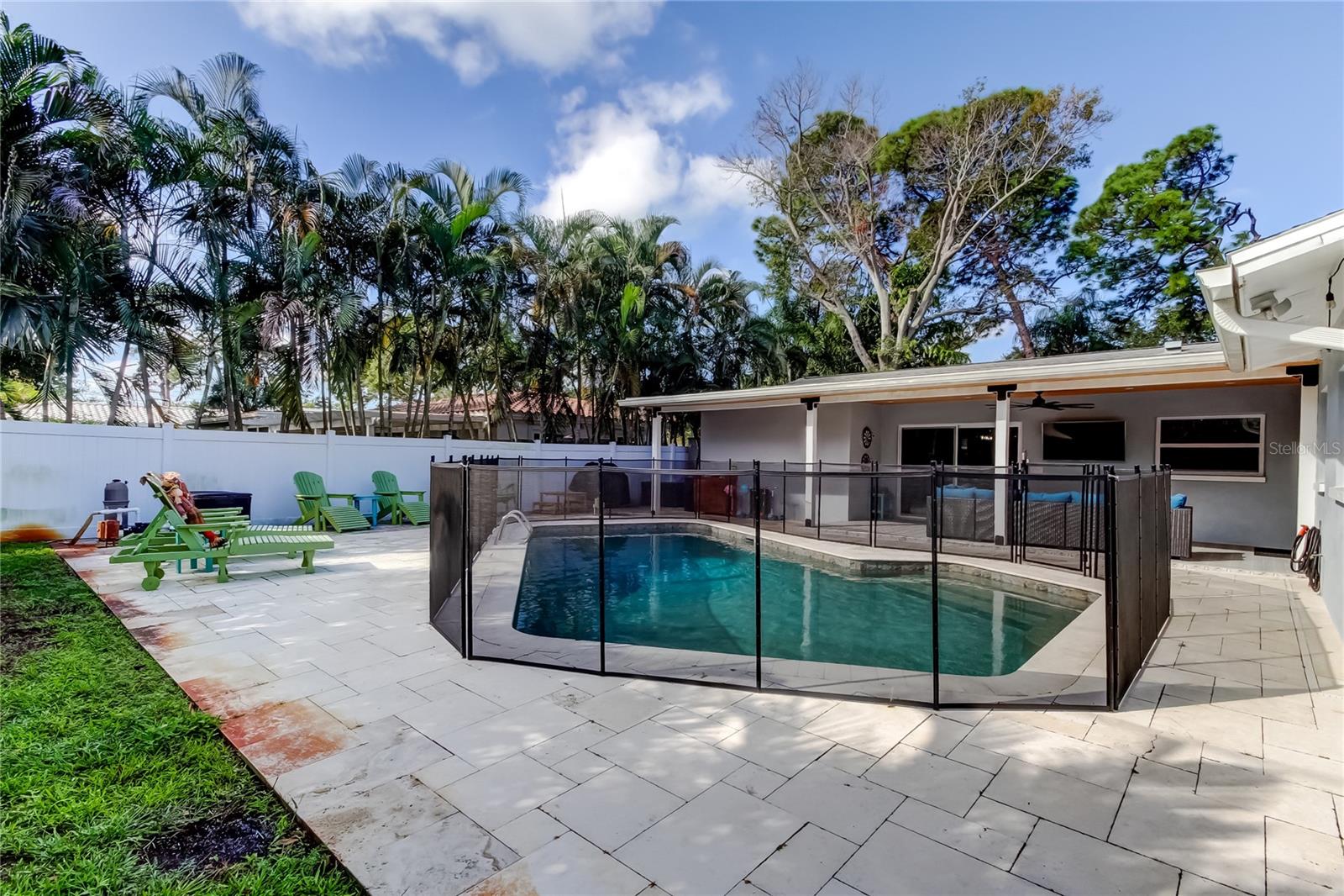Pool & Deck
