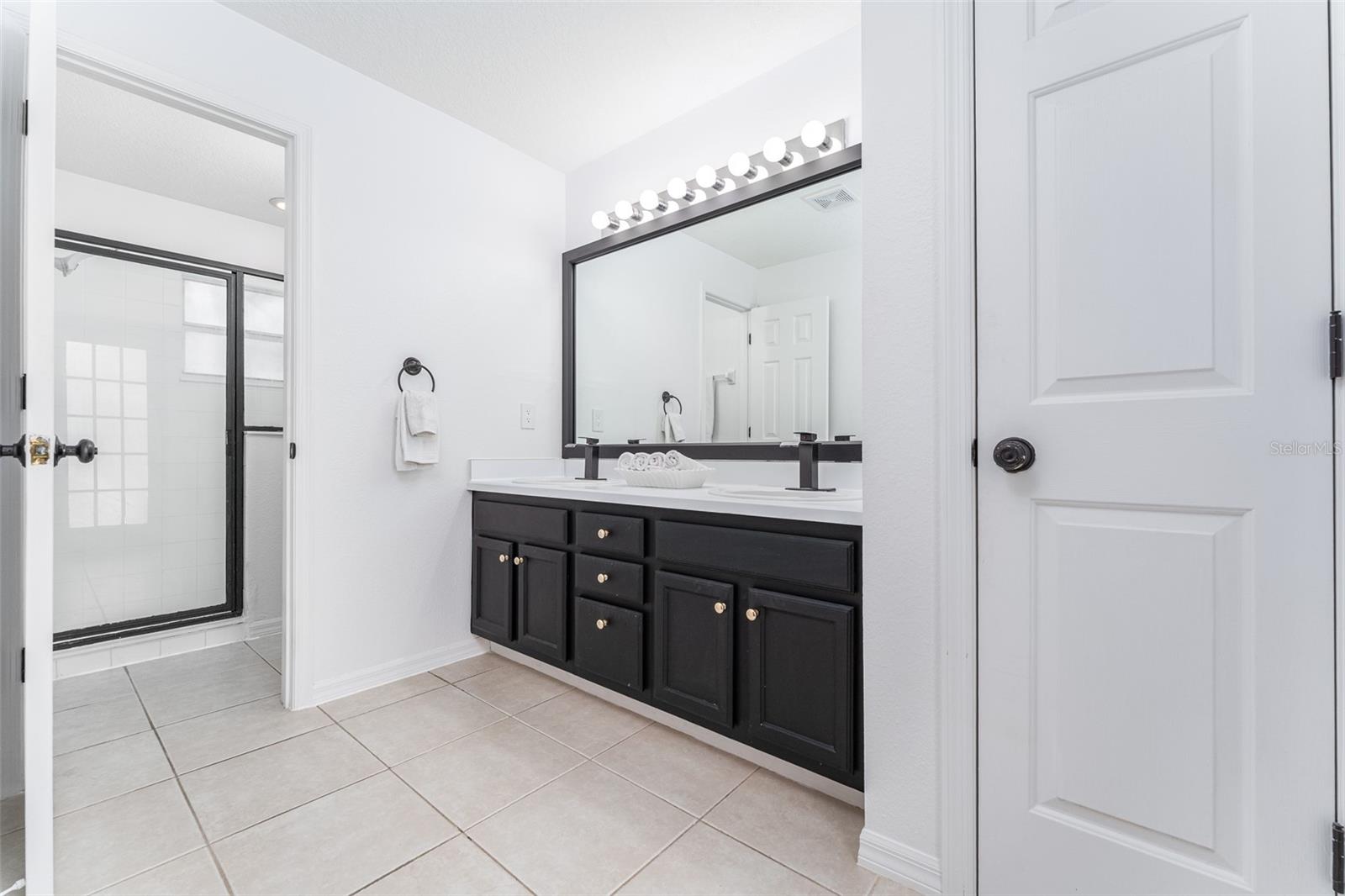 Primary Bath with Dual Sinks